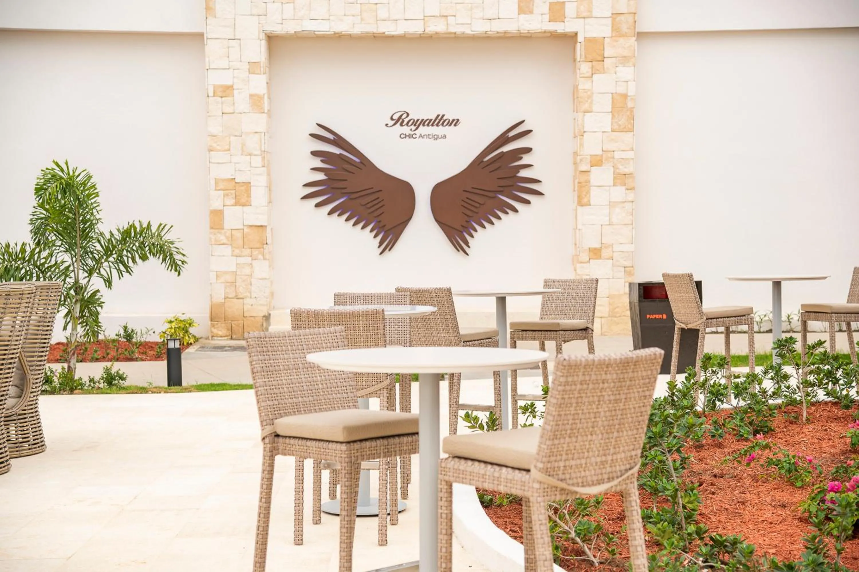 Restaurant/places to eat in Royalton CHIC Antigua, An Autograph Collection All-Inclusive Resort - Adults Only