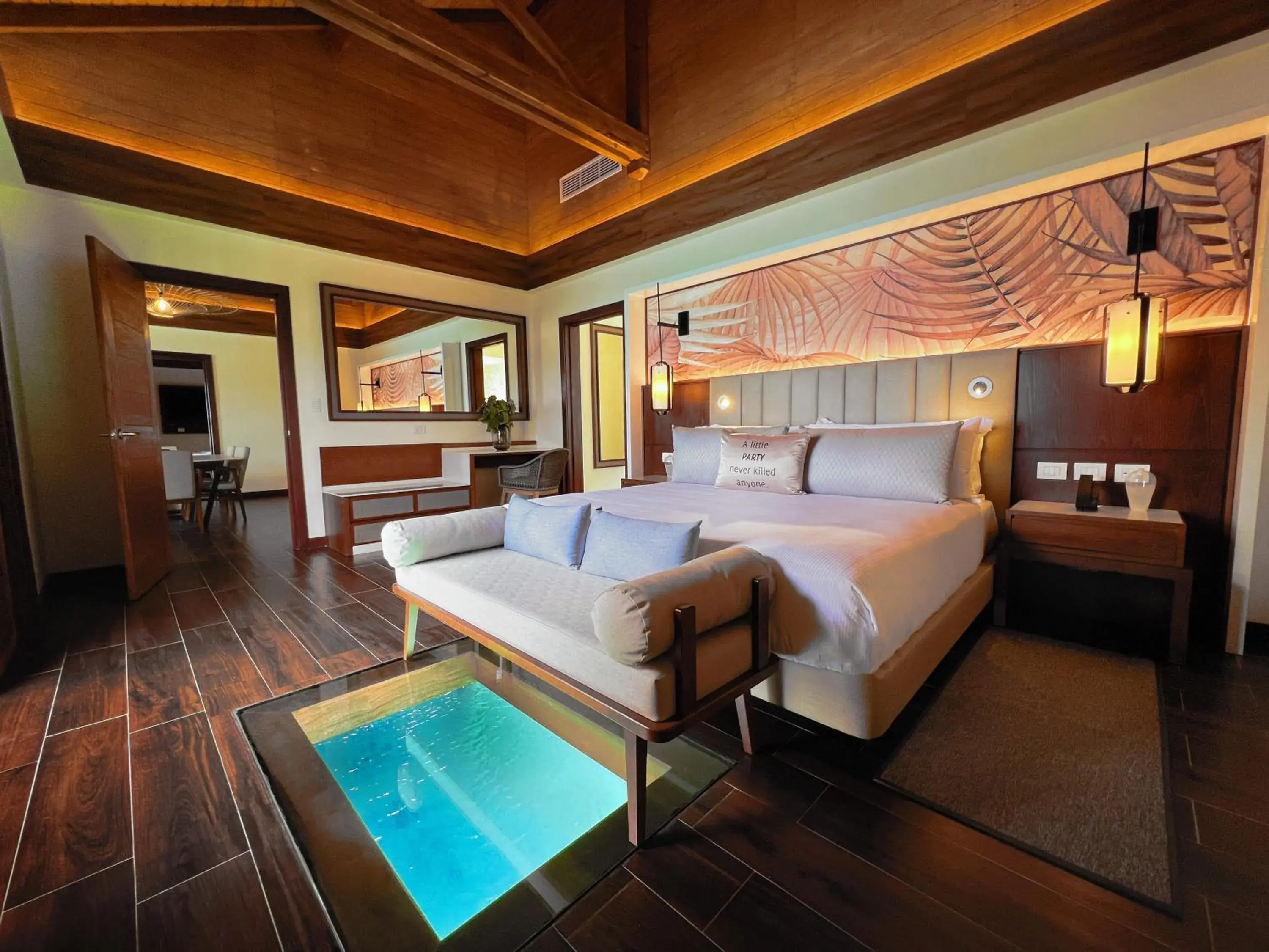 Luxury Presidential Sunset Overwater Suite Diamond Club in Royalton CHIC Antigua, An Autograph Collection All-Inclusive Resort - Adults Only Luxury Presidential Sunset Overwater Suite Diamond Club in Royalton CHIC Antigua, An Autograph Collection All-Inclusive Resort - Adults Only