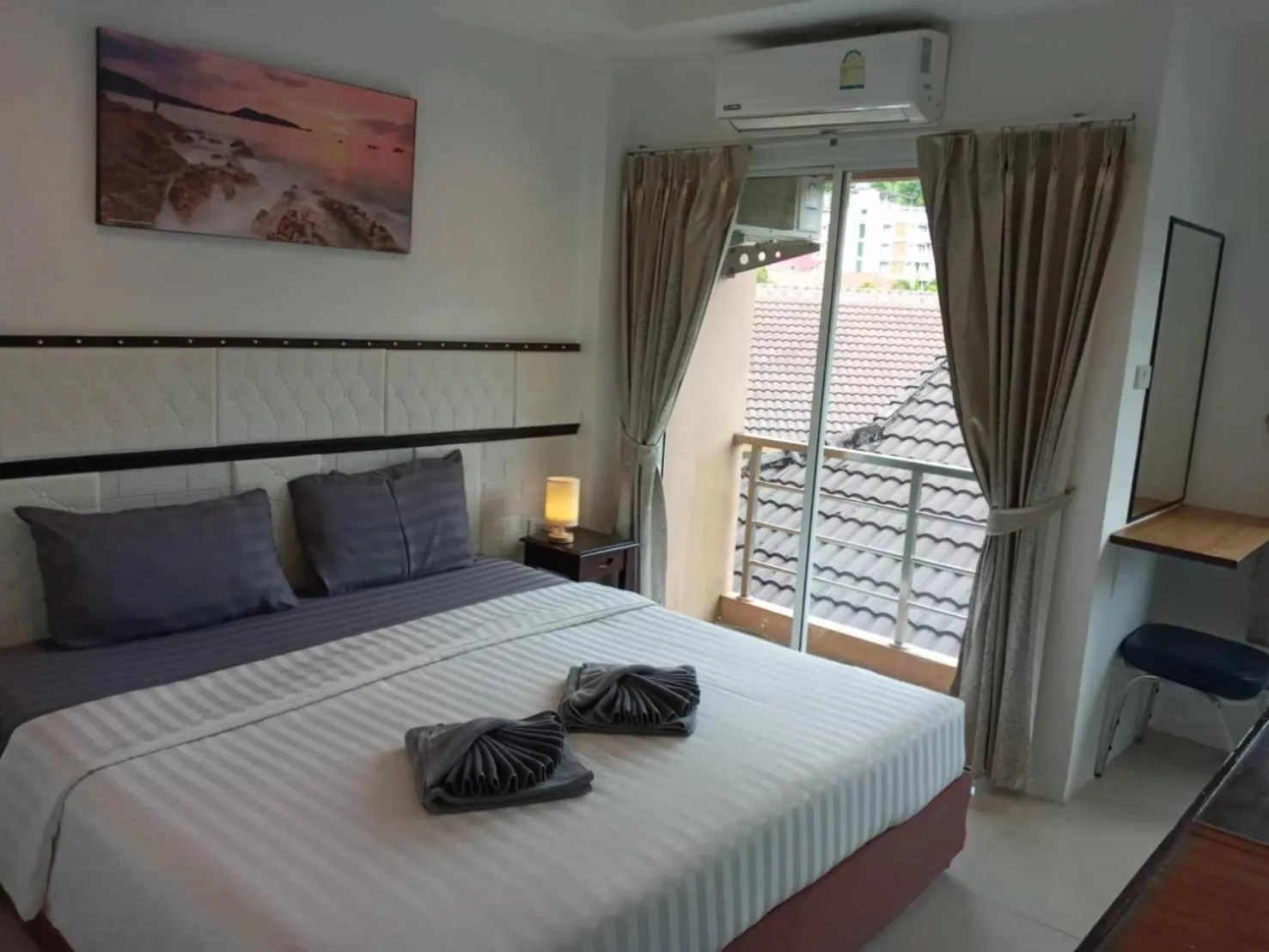 Bedroom, Bed in At Home Hotel