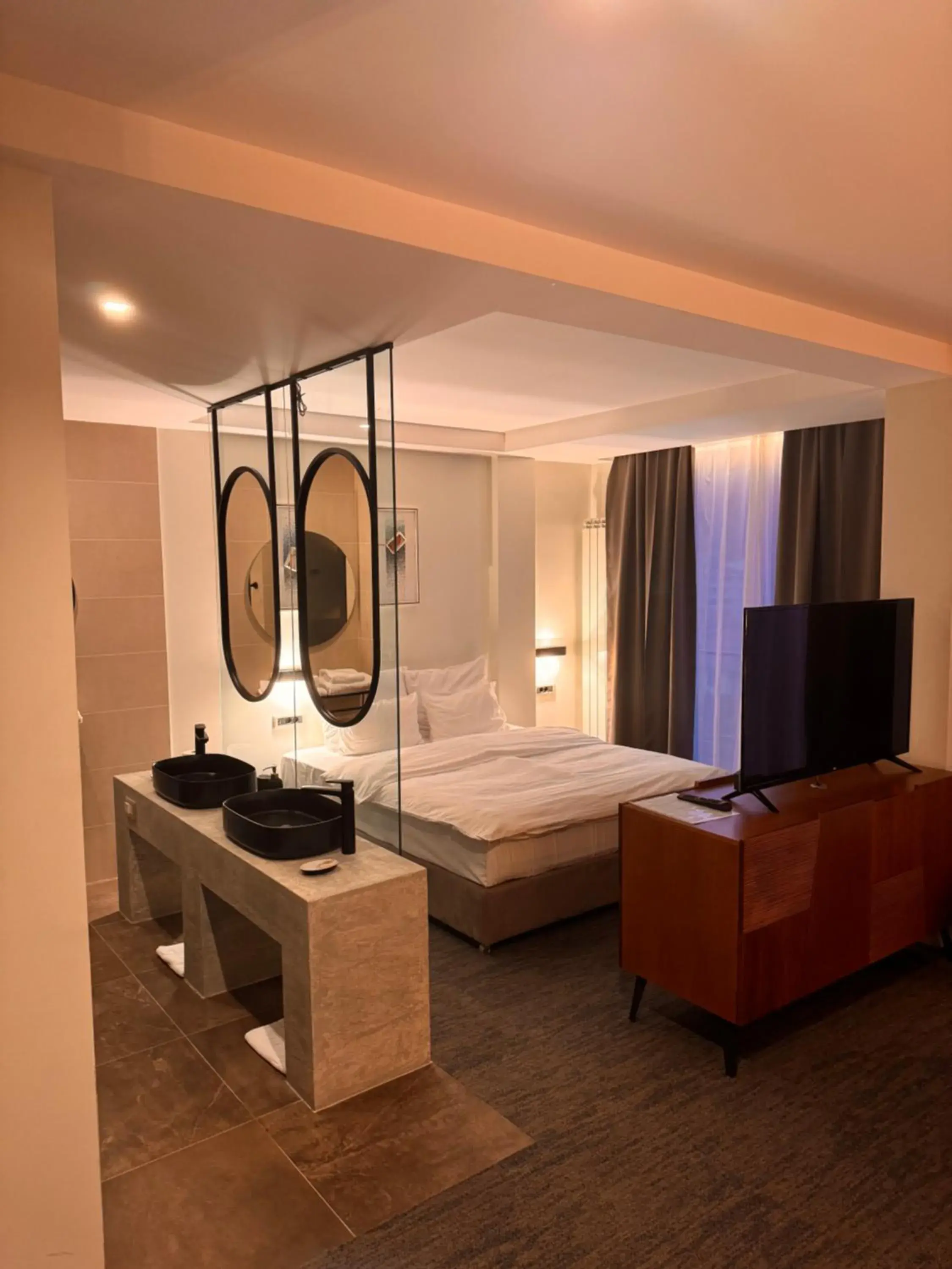 One-Bedroom Apartment with Balcony in Hotel Pljevlja One-Bedroom Apartment with Balcony in Hotel Pljevlja
