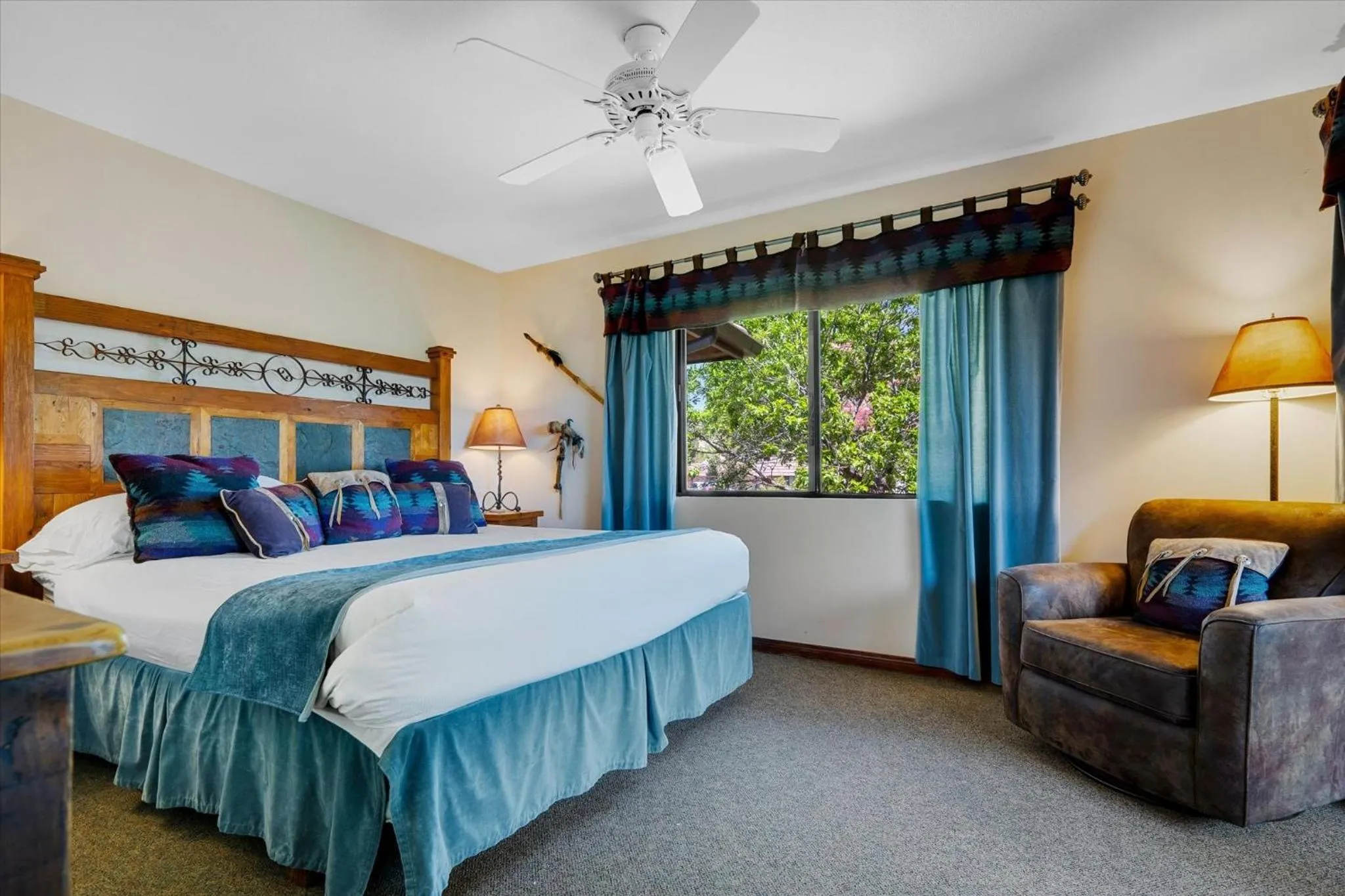 Bedroom, Bed in Adobe Village Inn Estate estate