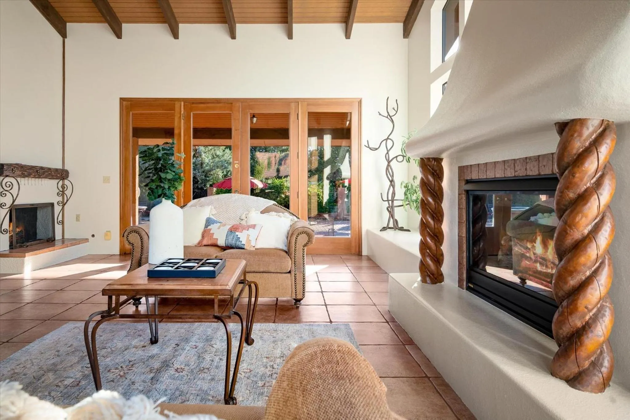 Living room in Adobe Village Inn Estate estate
