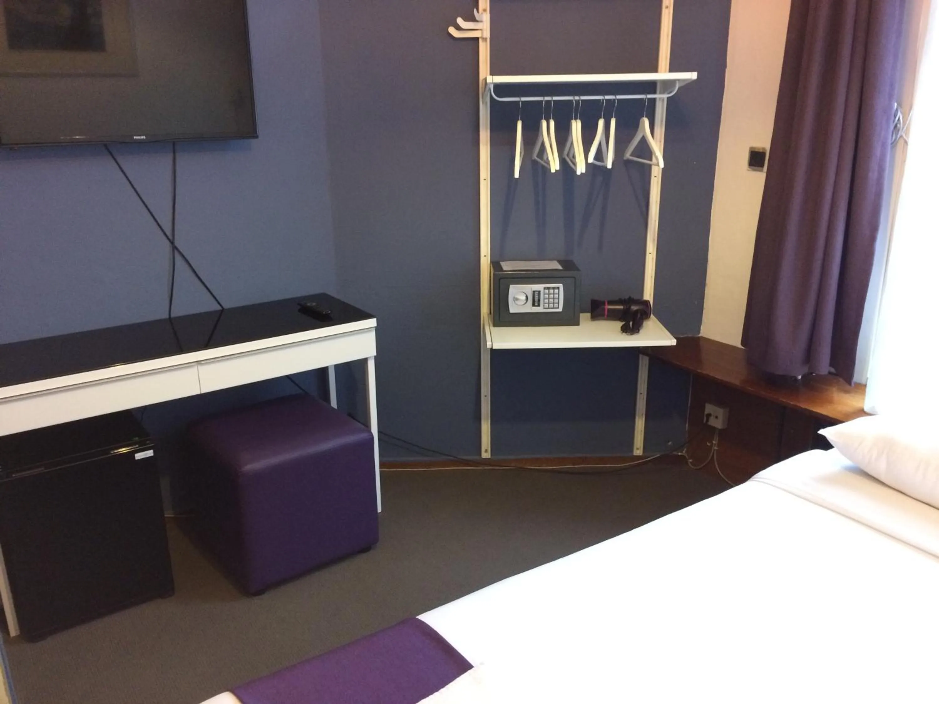 Bed in Hotel Bellington