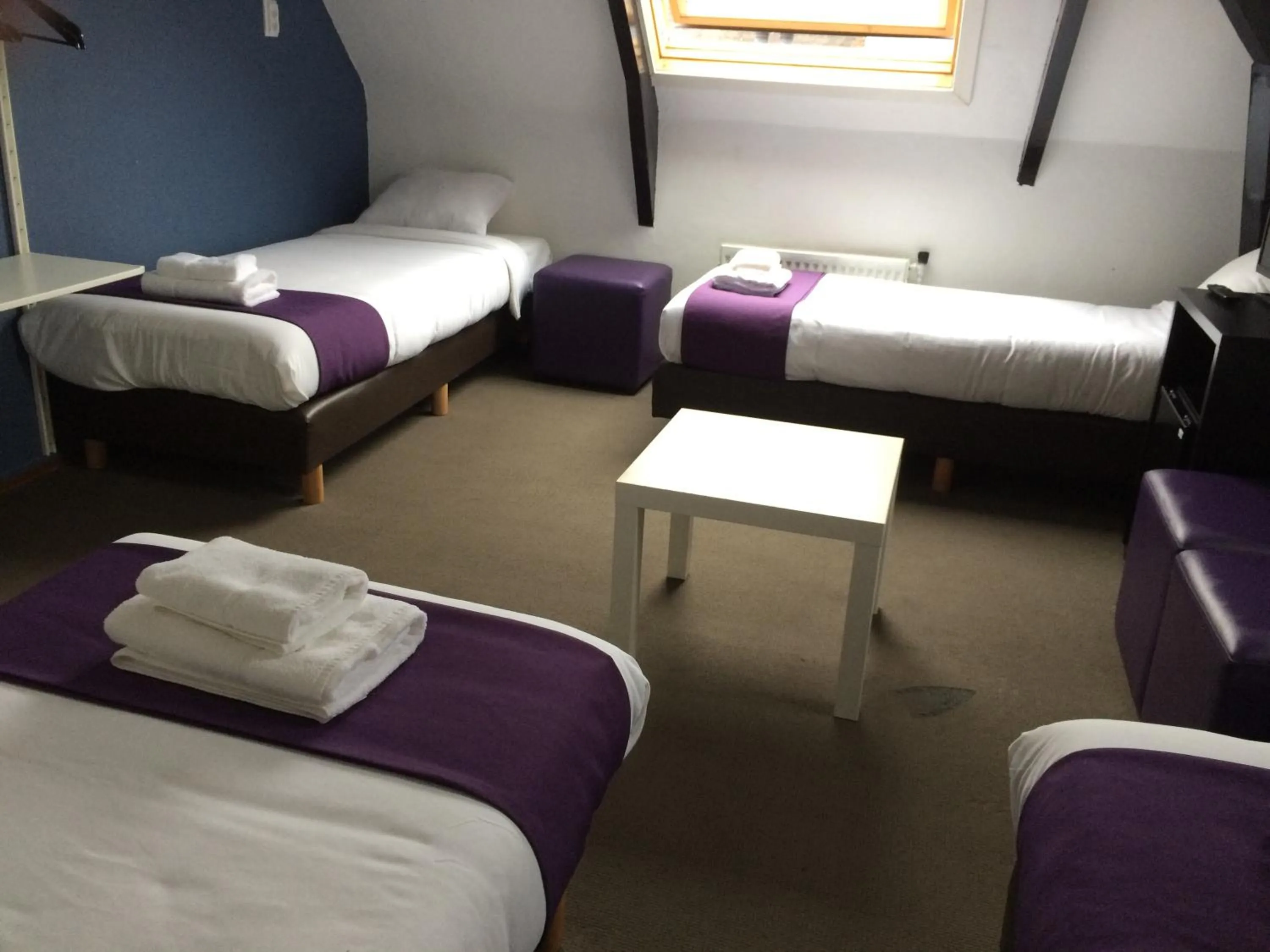 Bed in Hotel Bellington