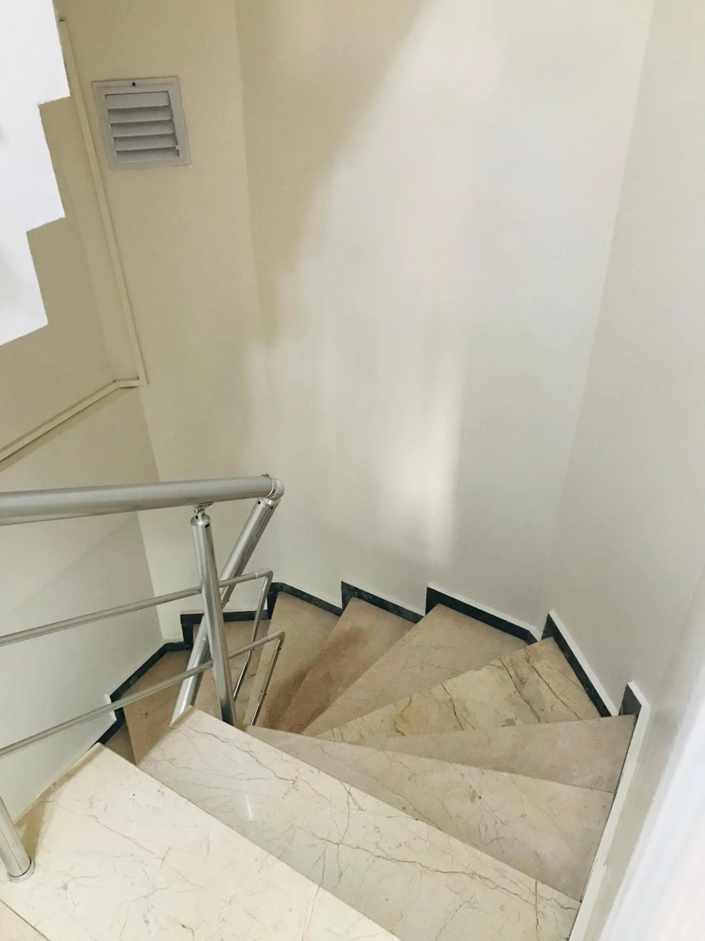 Property building in Halil Bey Konağı