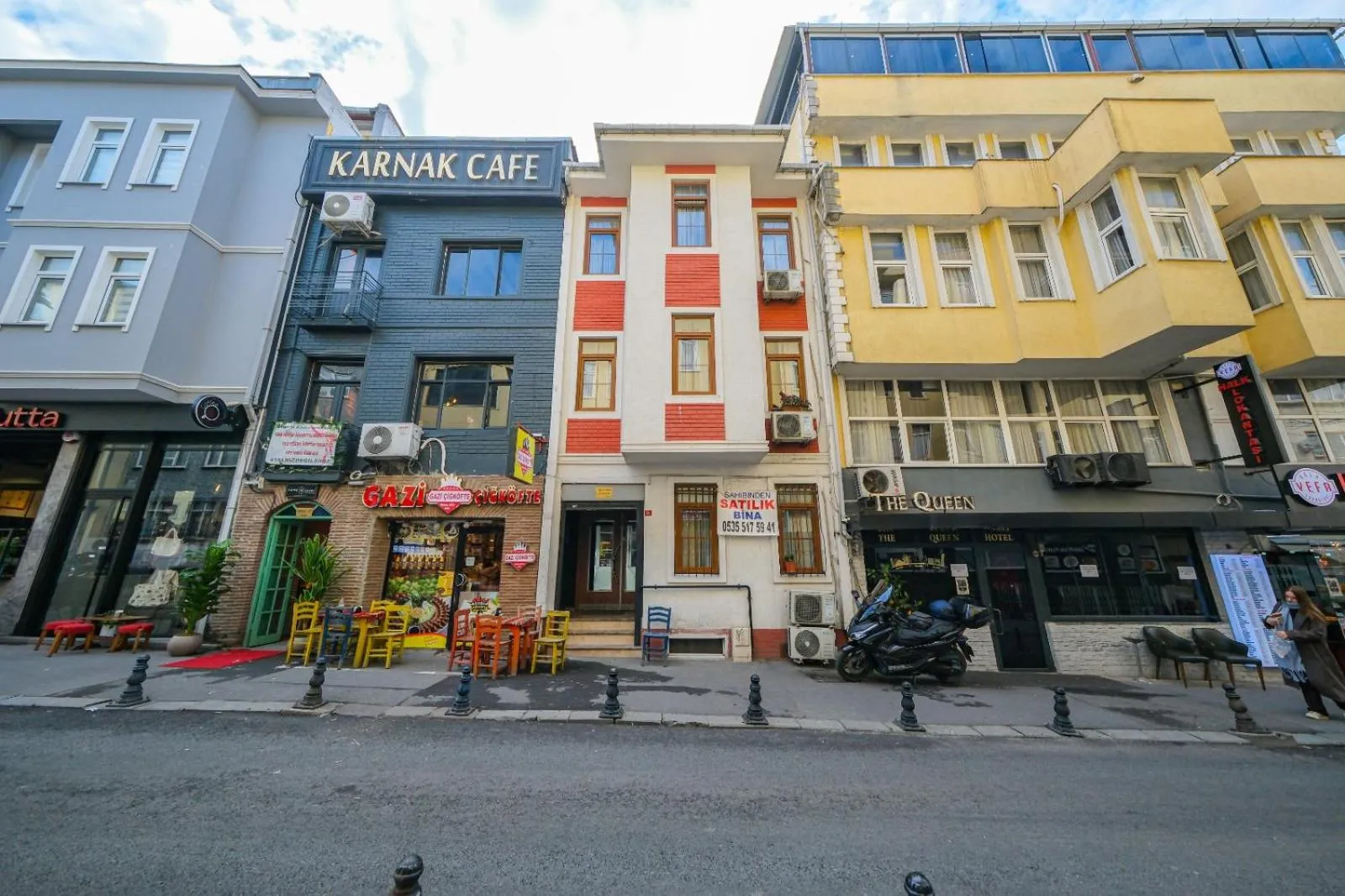 Property building in Halil Bey Konağı