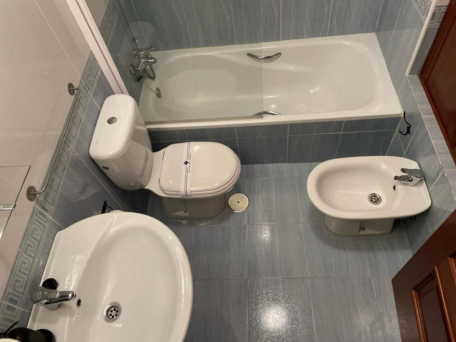 Shower in Cies Suitel López de Neira 28 - Love your Stay