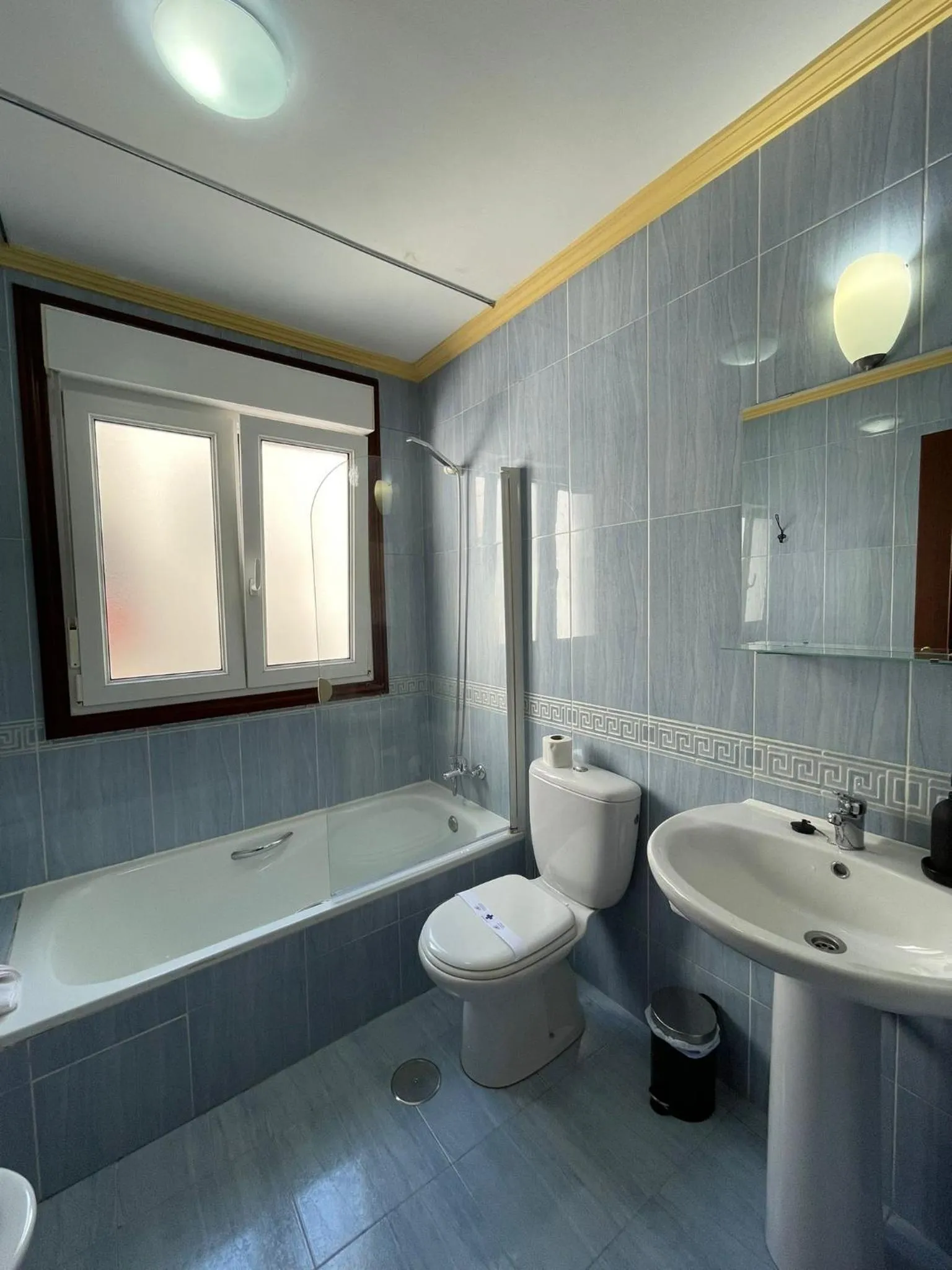 Shower in Cies Suitel López de Neira 28 - Love your Stay