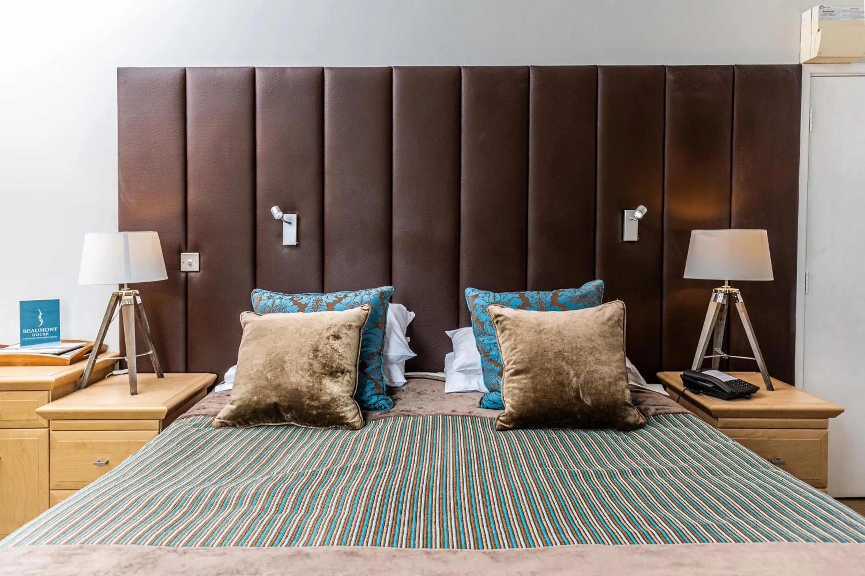 View (from property/room), Bed in Beaumont House