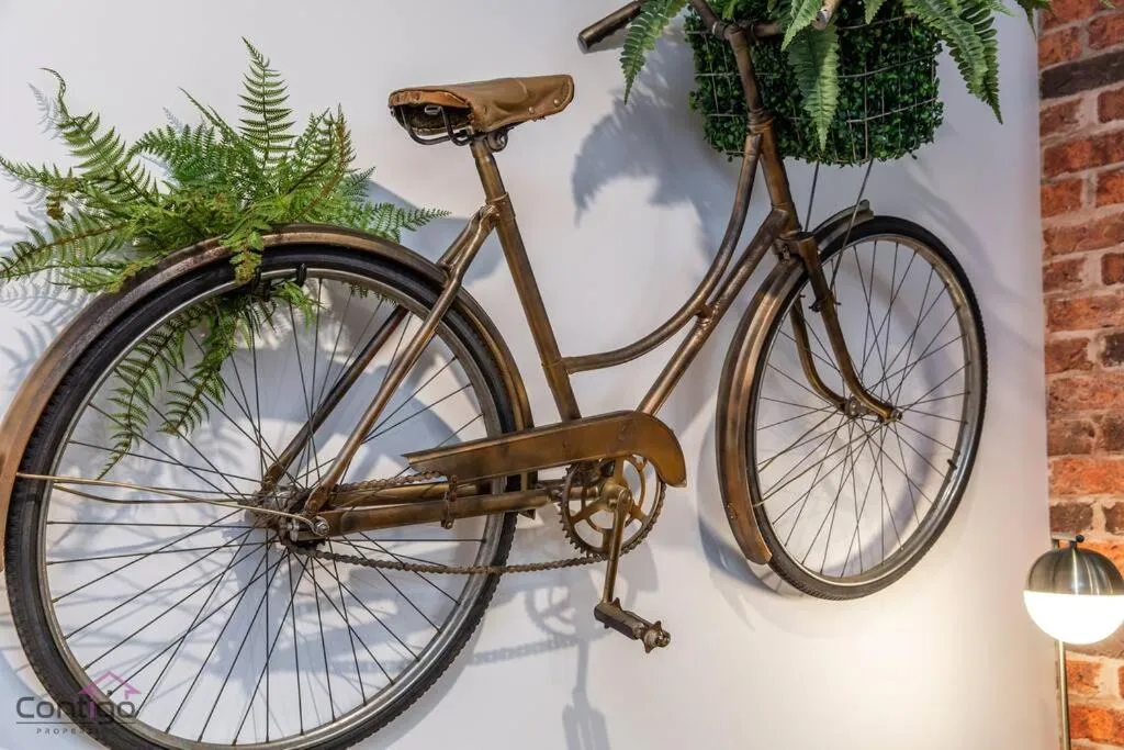 Decorative detail in Luxe New York Style Bsmt Suite, Near DT & WEM, King Bed, WiFi