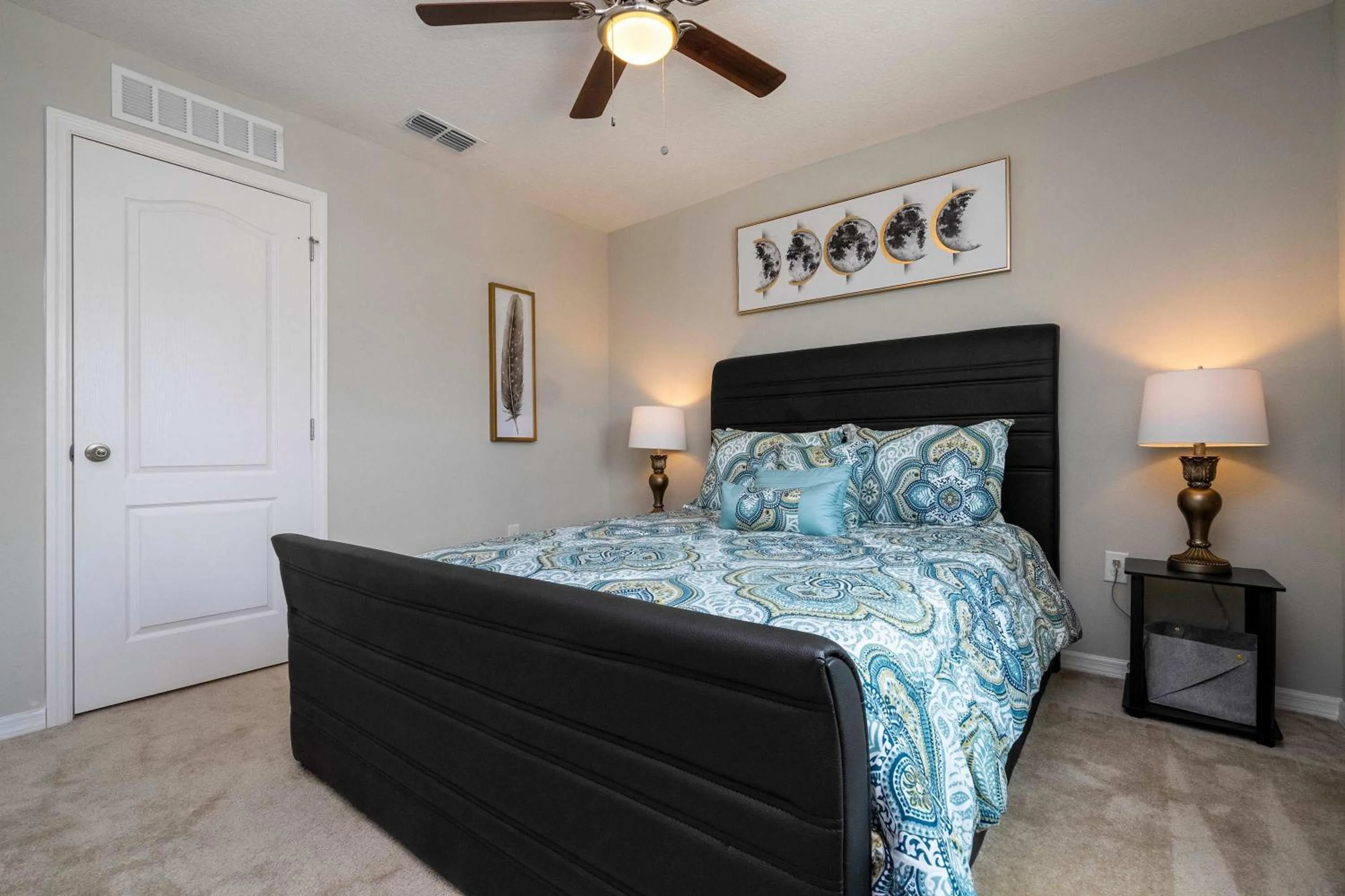 Bed in Stunning 3Bd Close to Disney at Fiesta Key 4764