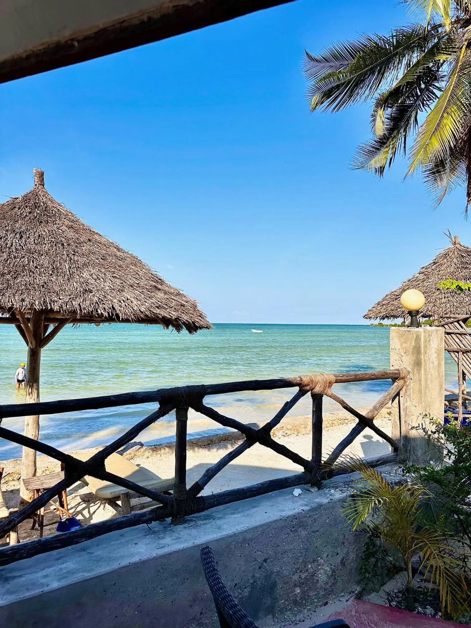 Moayana Liora Zanzibar