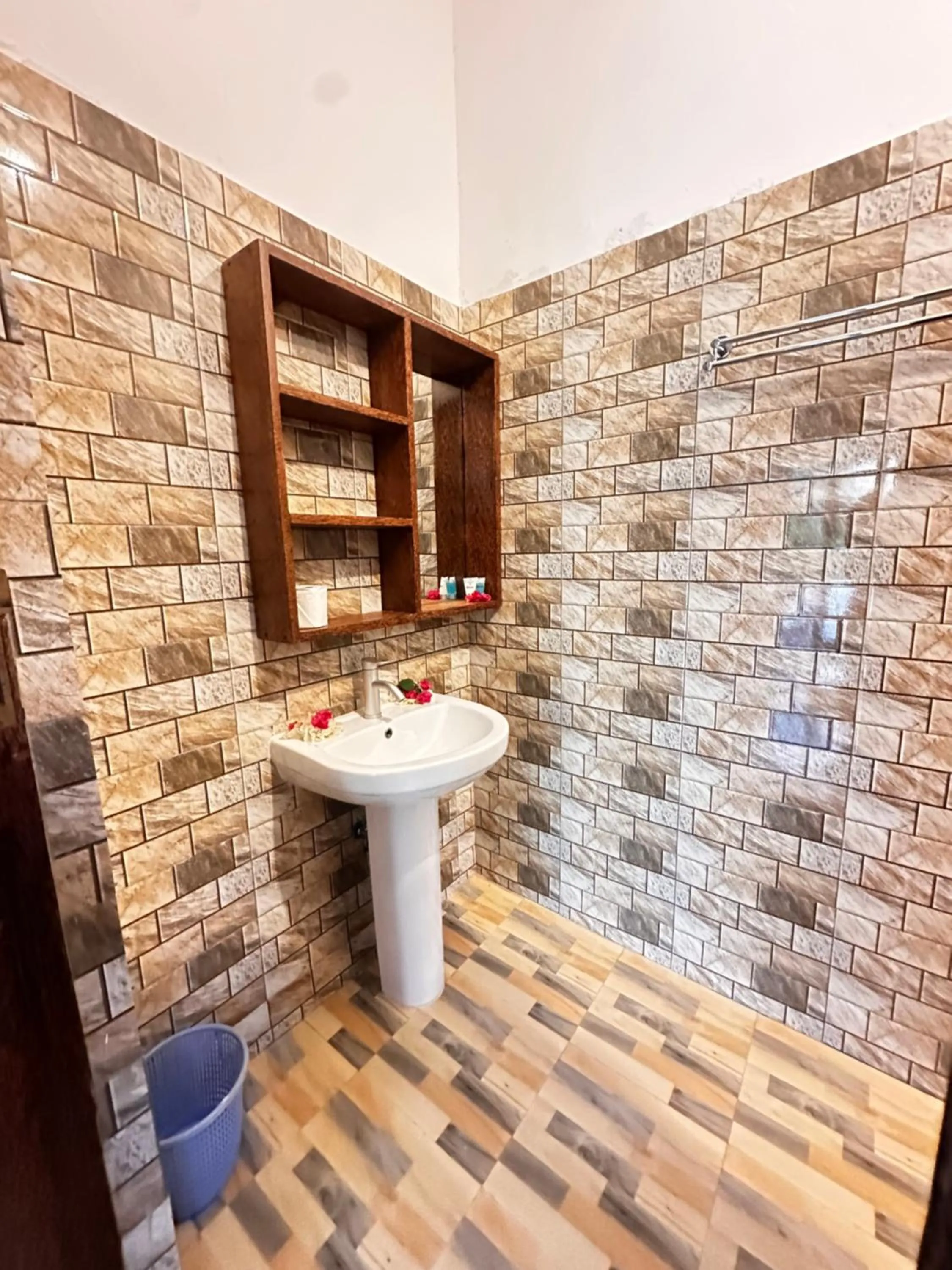 Moayana Liora Zanzibar