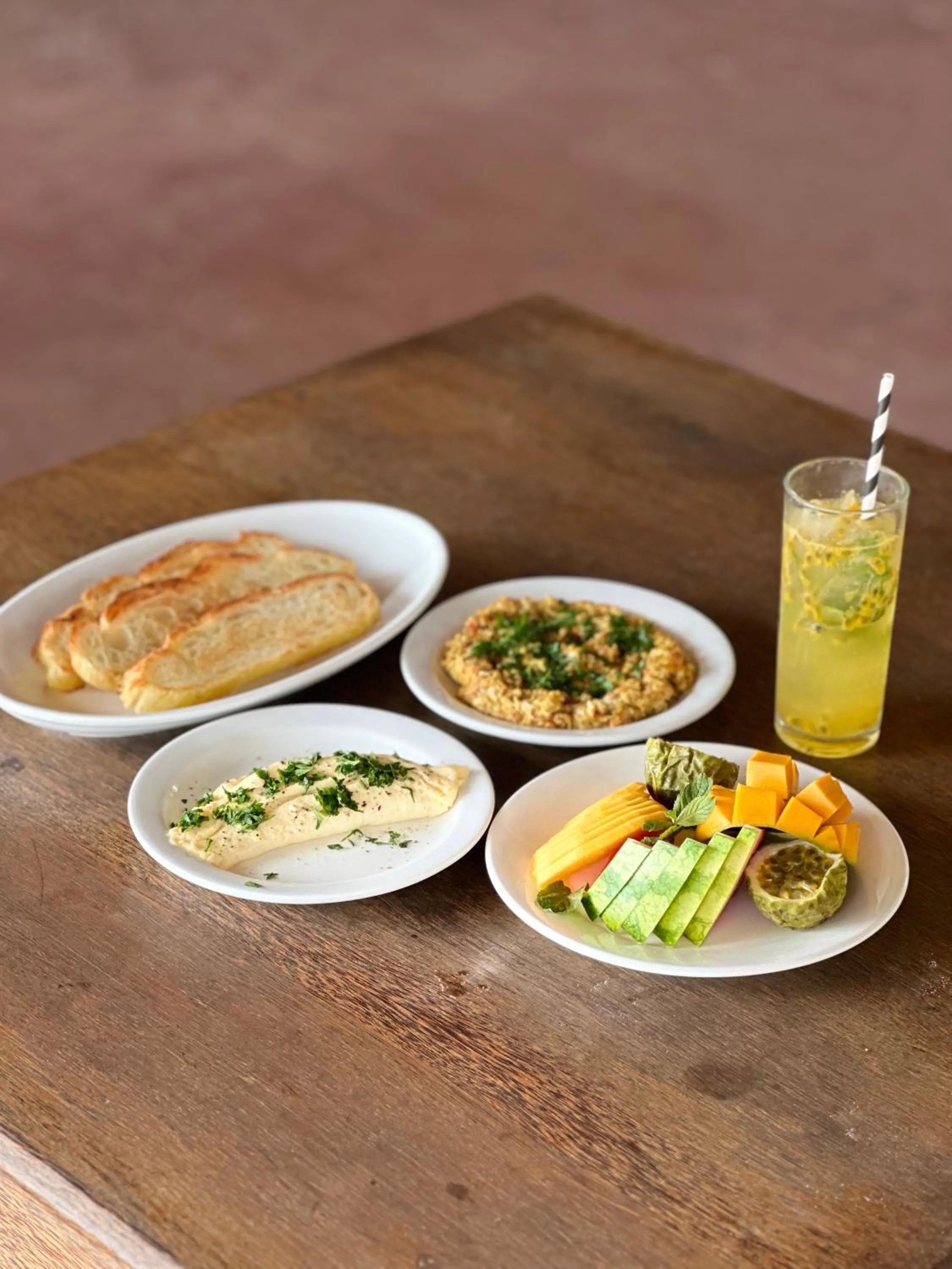 Restaurant/places to eat in Moayana Liora Zanzibar