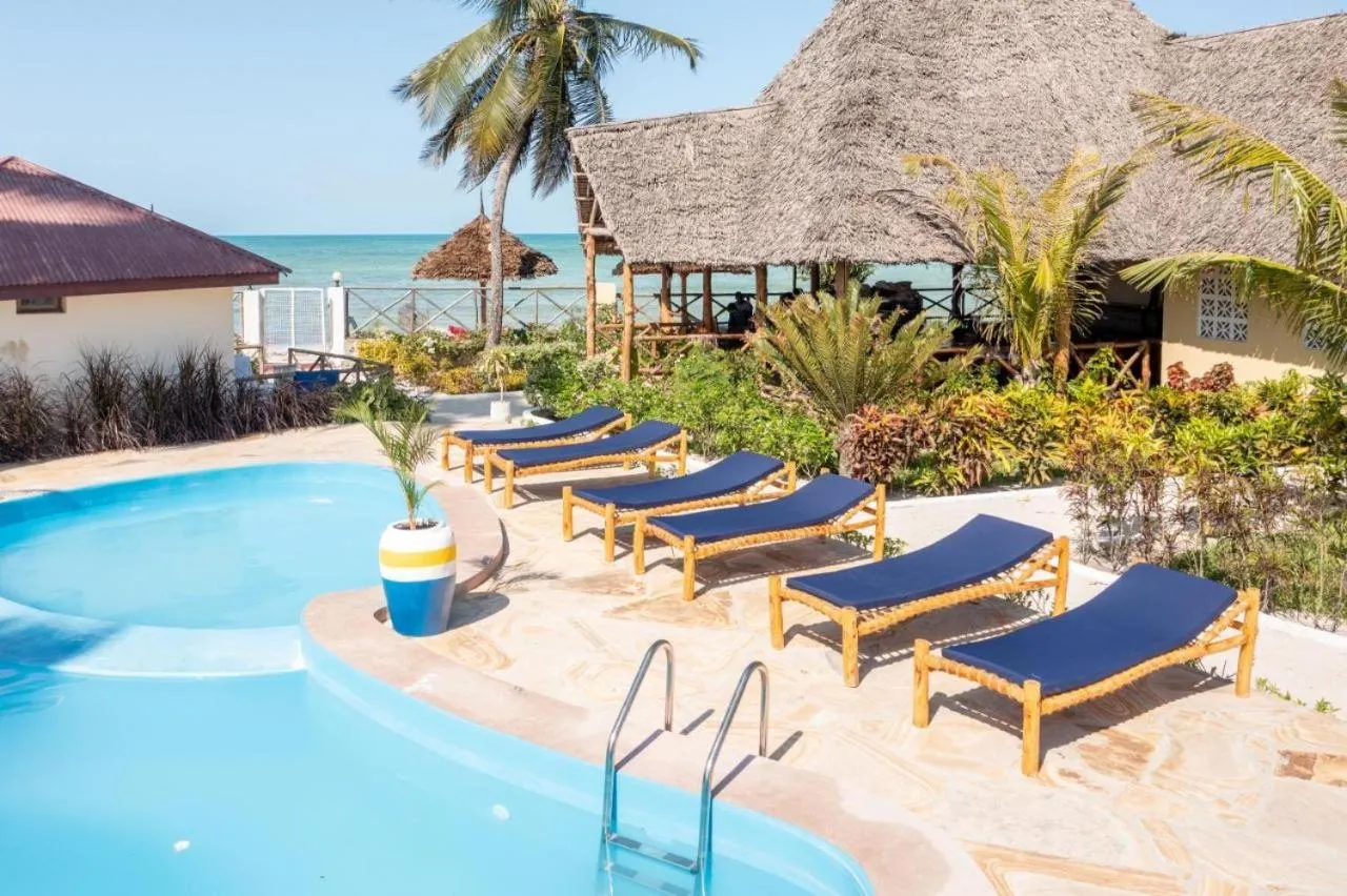 Swimming pool in Moayana Liora Zanzibar