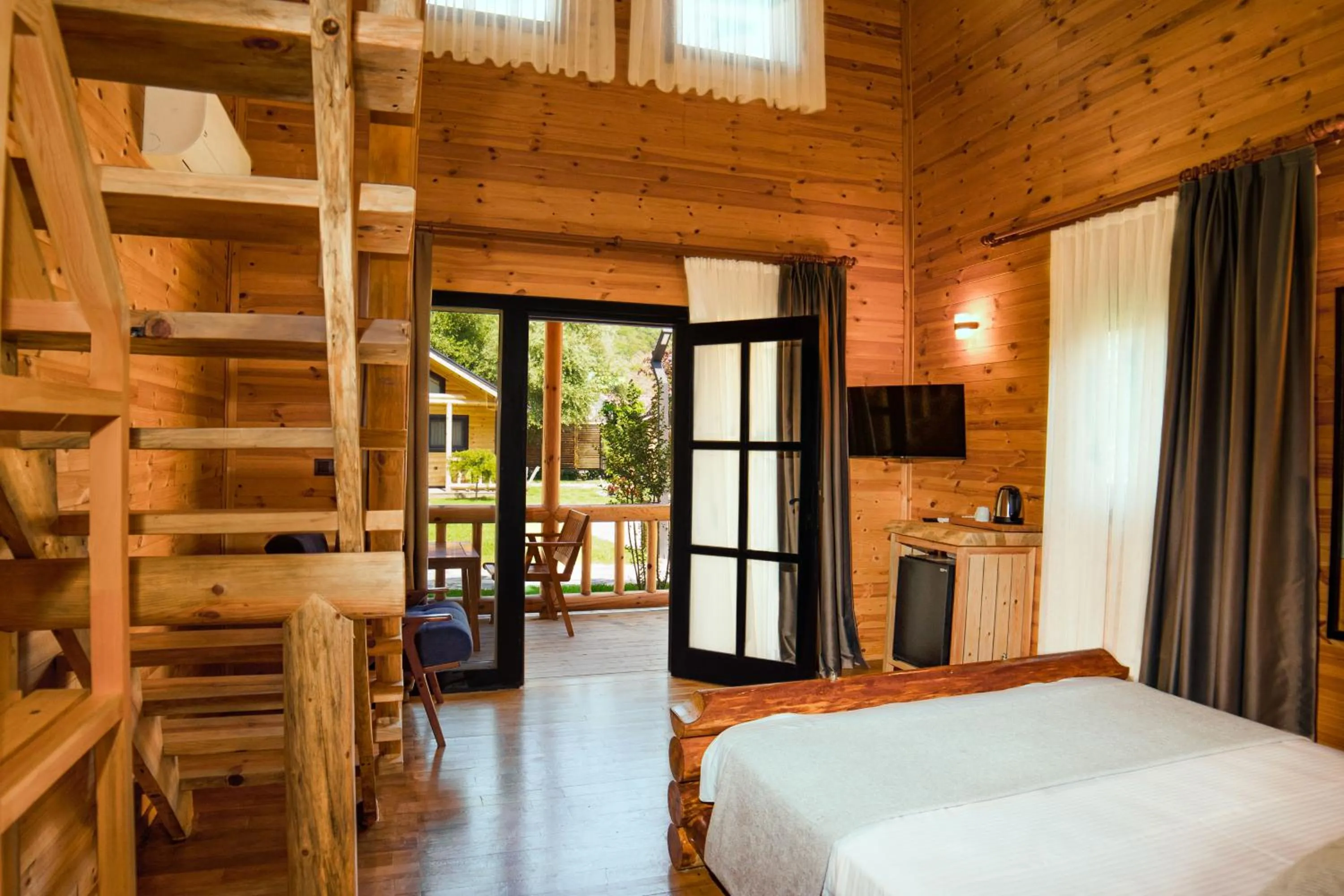 Facade/entrance, Bed in MUKHA ORMANLI