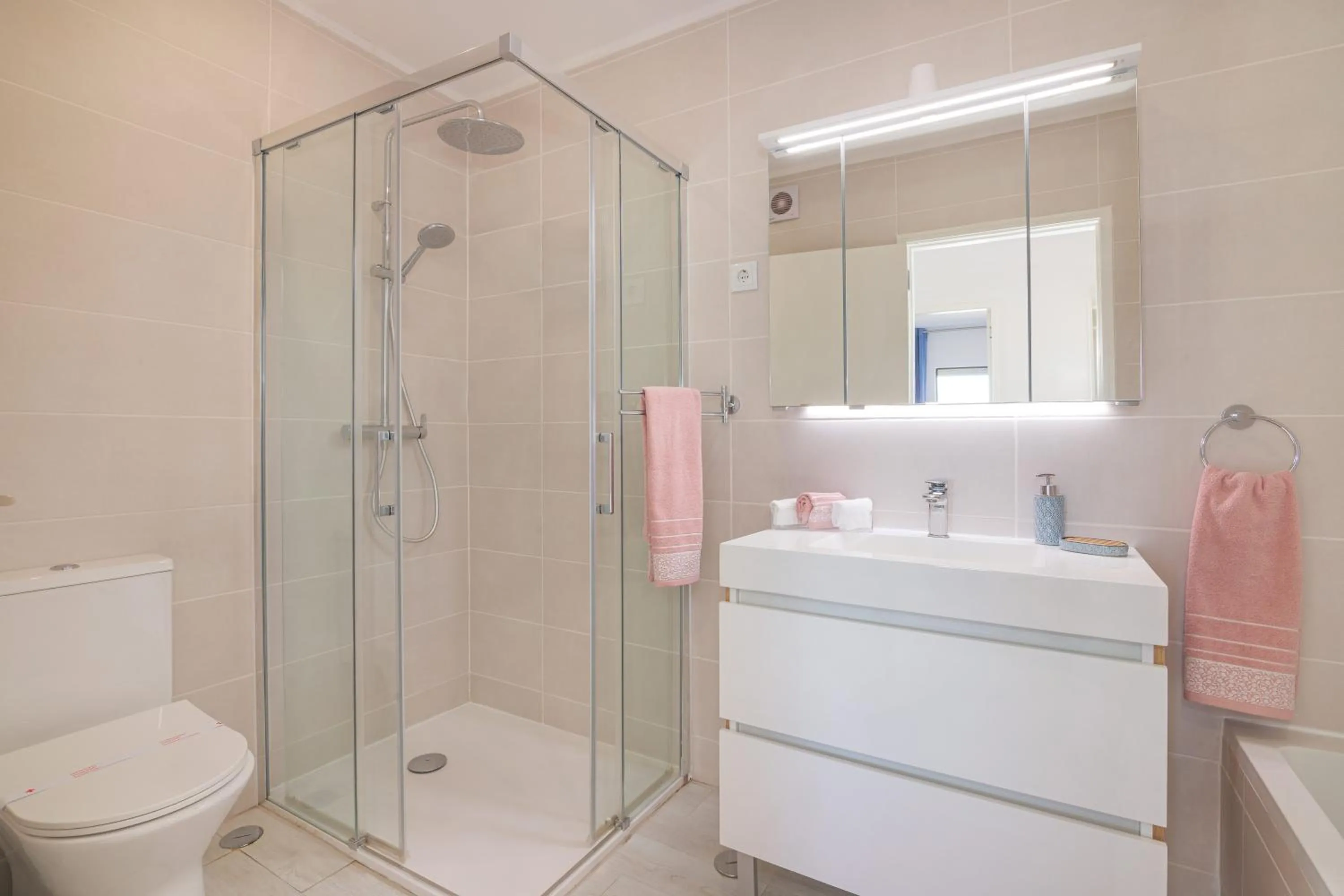 Shower in Cruzeiro - Silhueta Citadina