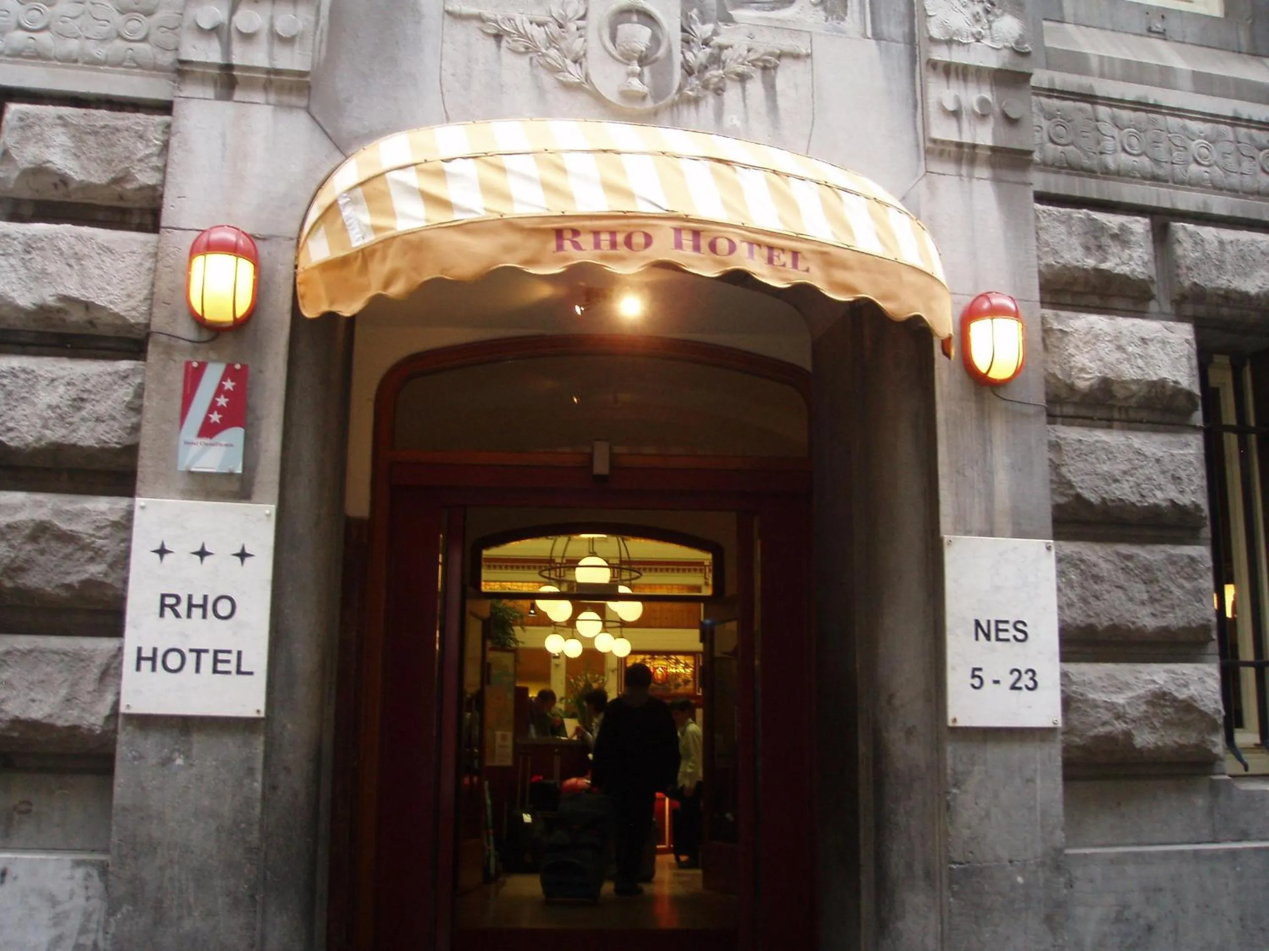 Facade/entrance in Rho Hotel