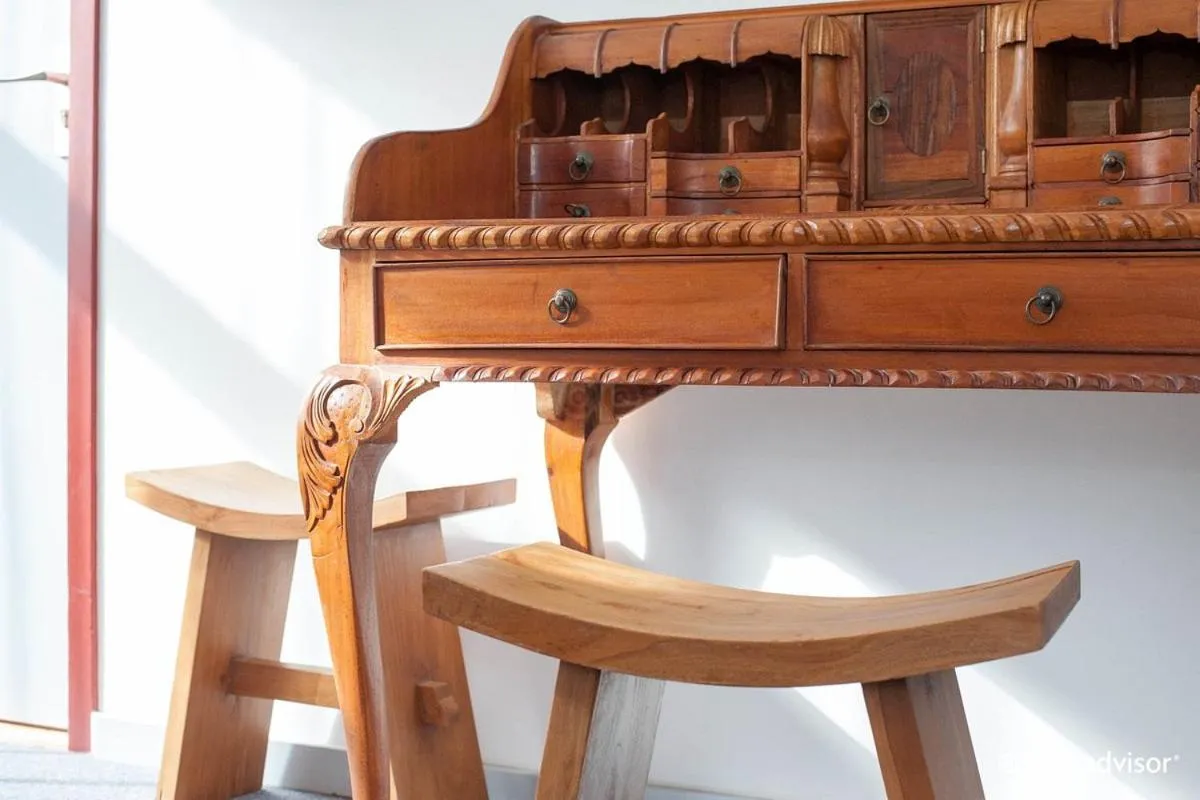 Decorative detail in Rho Hotel