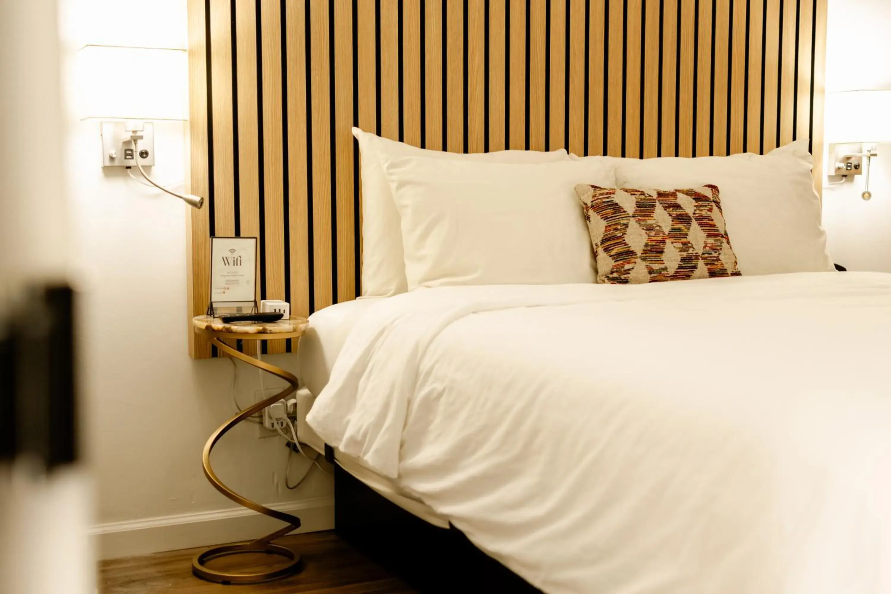 Queen Room - Disability Access in Angoria Hotel Queen Room - Disability Access in Angoria Hotel