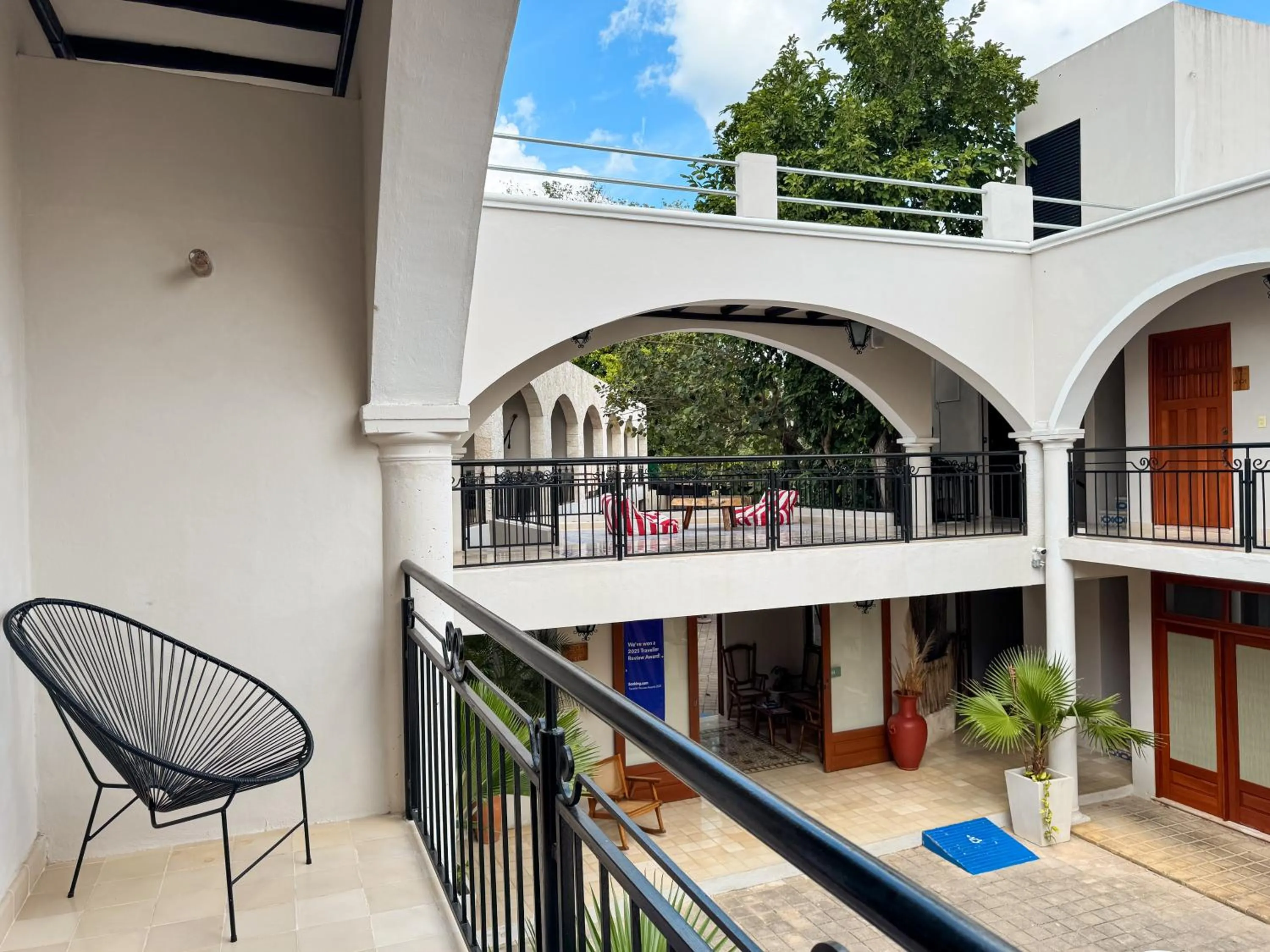 Photo of the whole room in Frater Yucatán Hotel