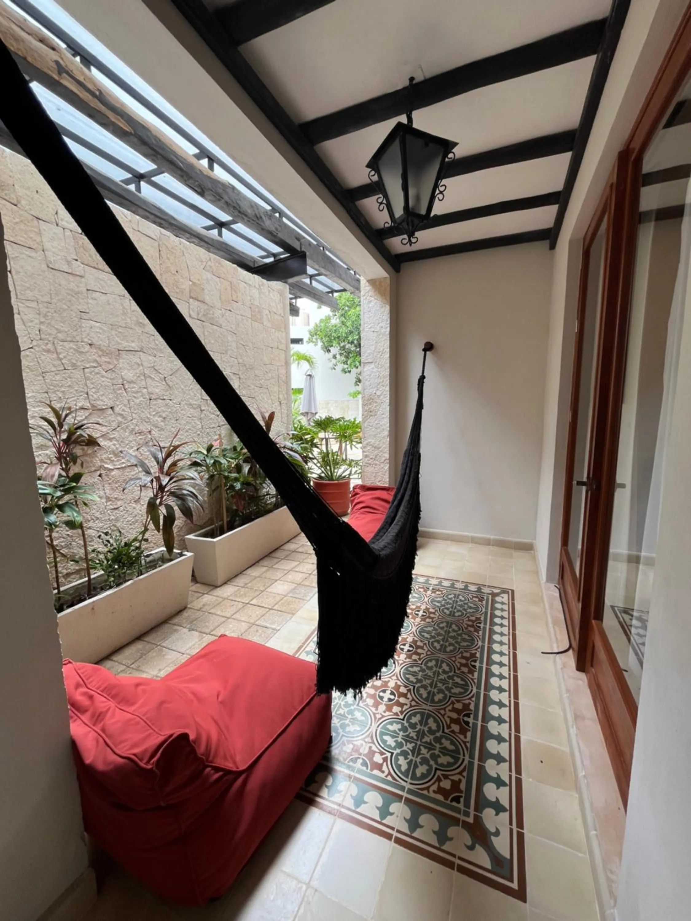 Photo of the whole room, Bed in Frater Yucatán Hotel