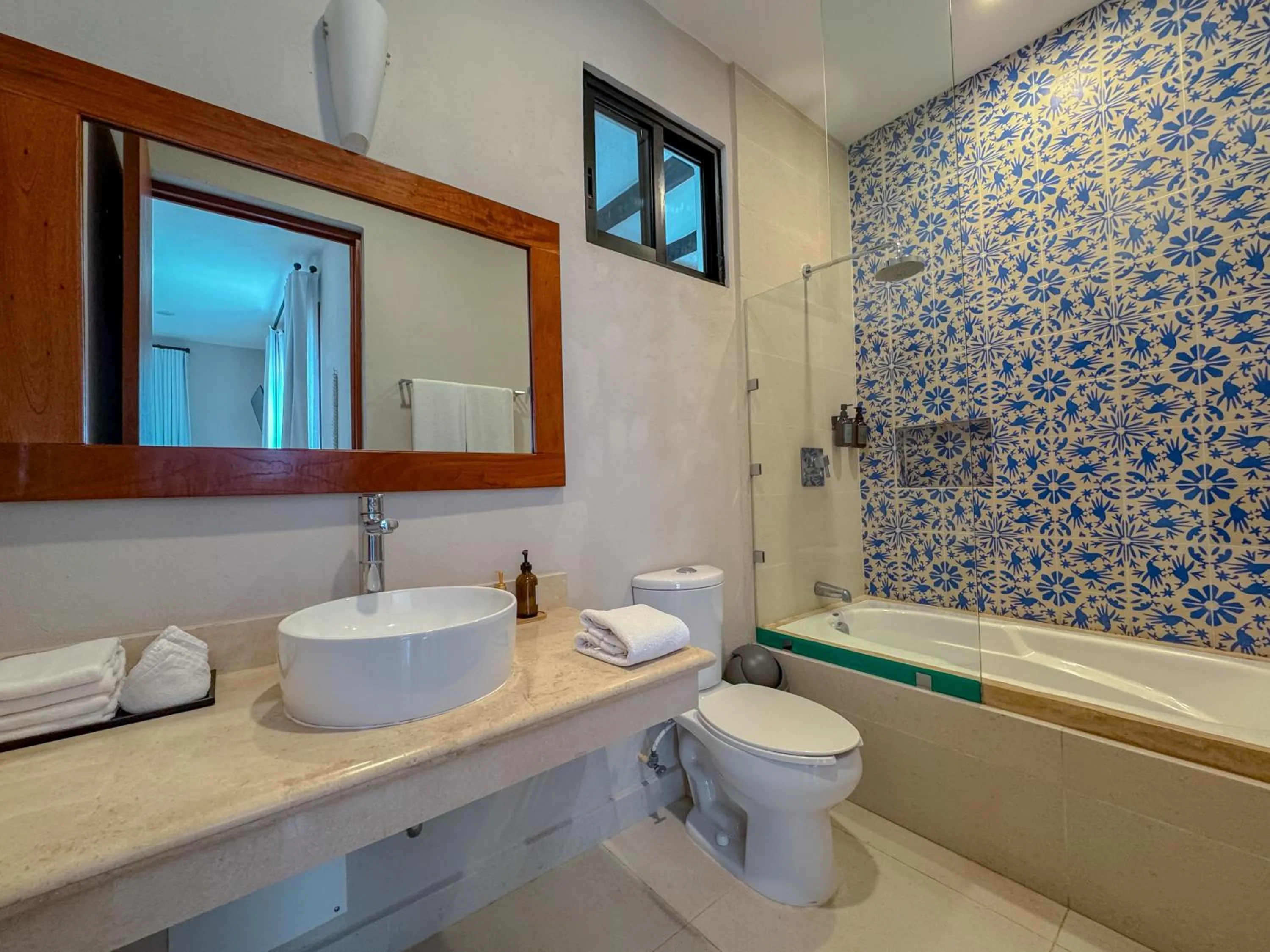 Bathroom in Frater Yucatán Hotel