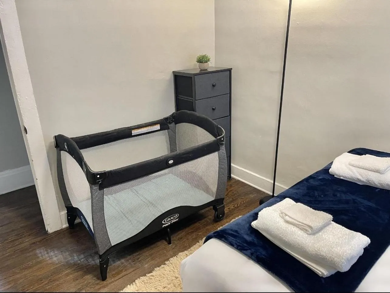 Bed in 3BR Home with In-Unit Laundry, Parking, Sound Bar