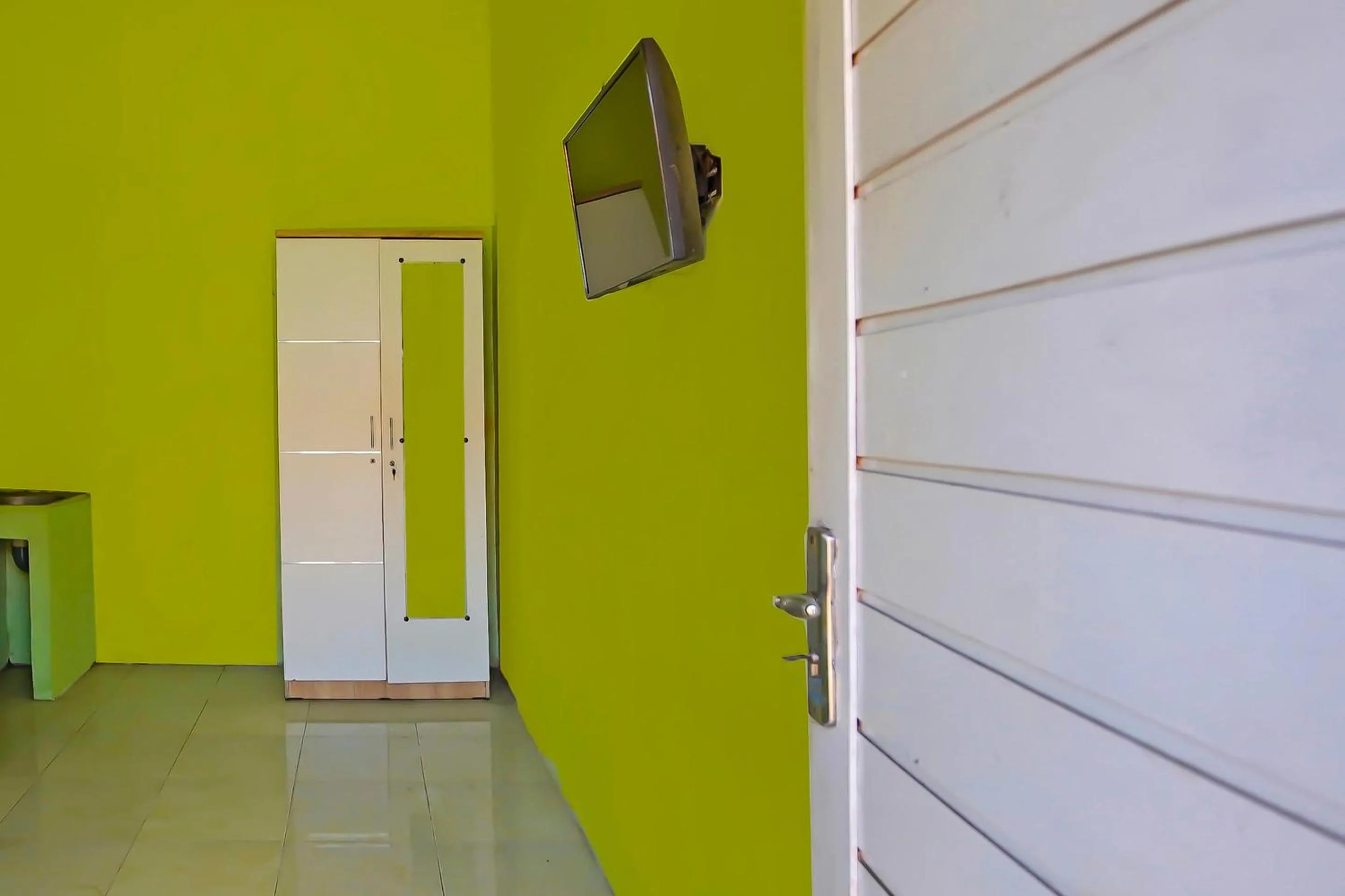 Bedroom in Hotel O Guesthouse Prima SyariahNearGPdI Anugerah