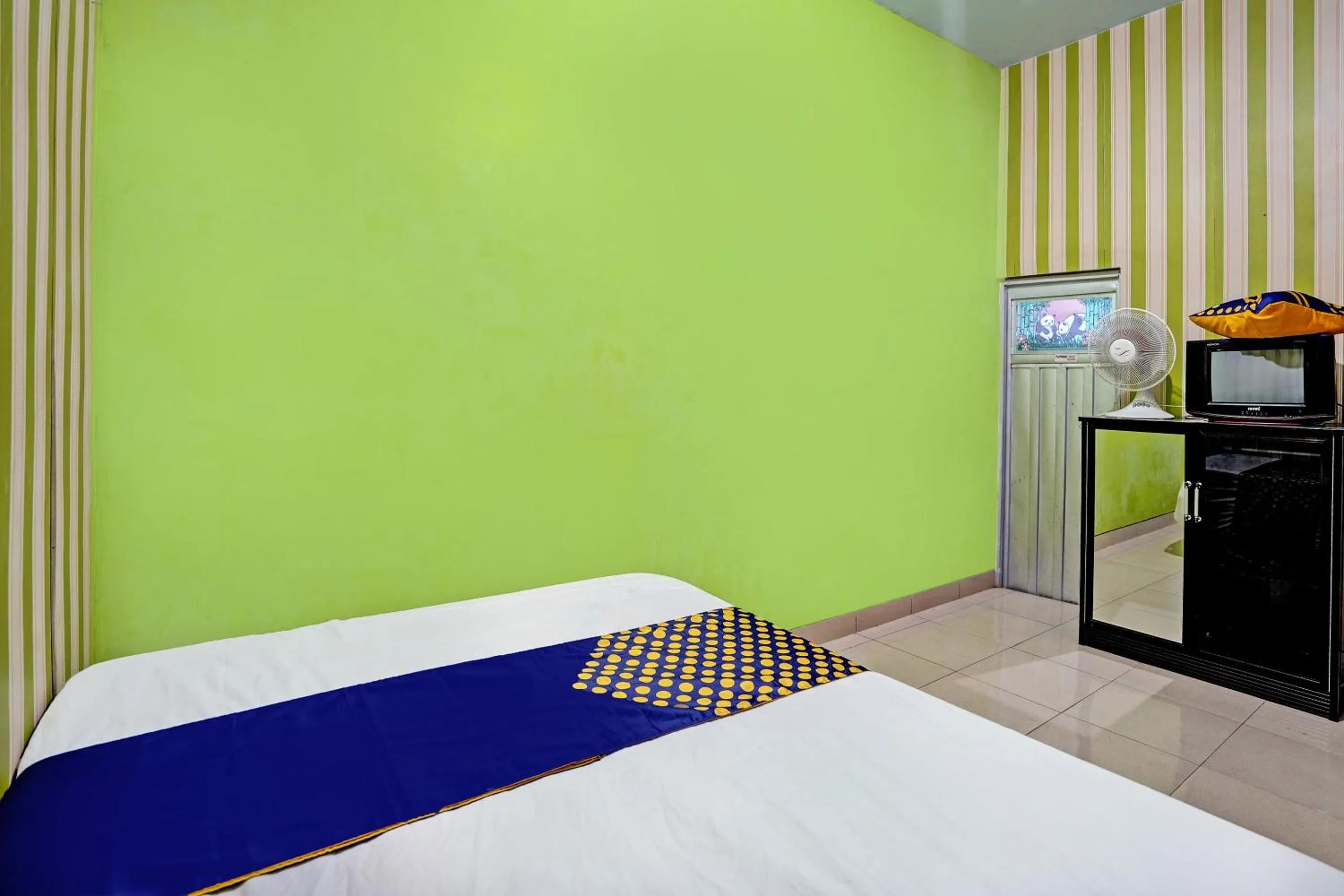 Bedroom, Bed in Hotel O Gang Songo Syariah HomestayNearWisata Osing