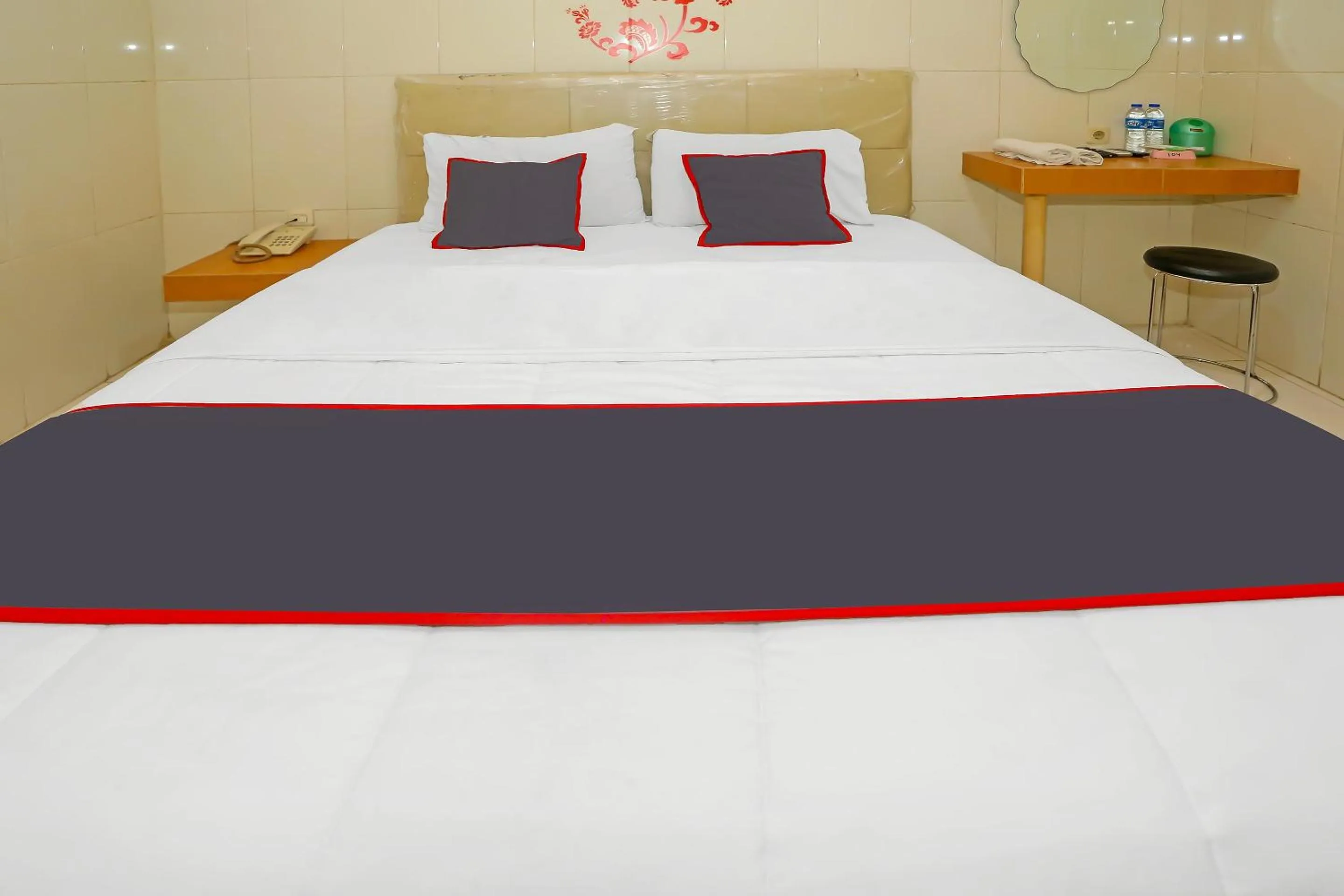 Bedroom, Bed in Hotel O Sion Holiday