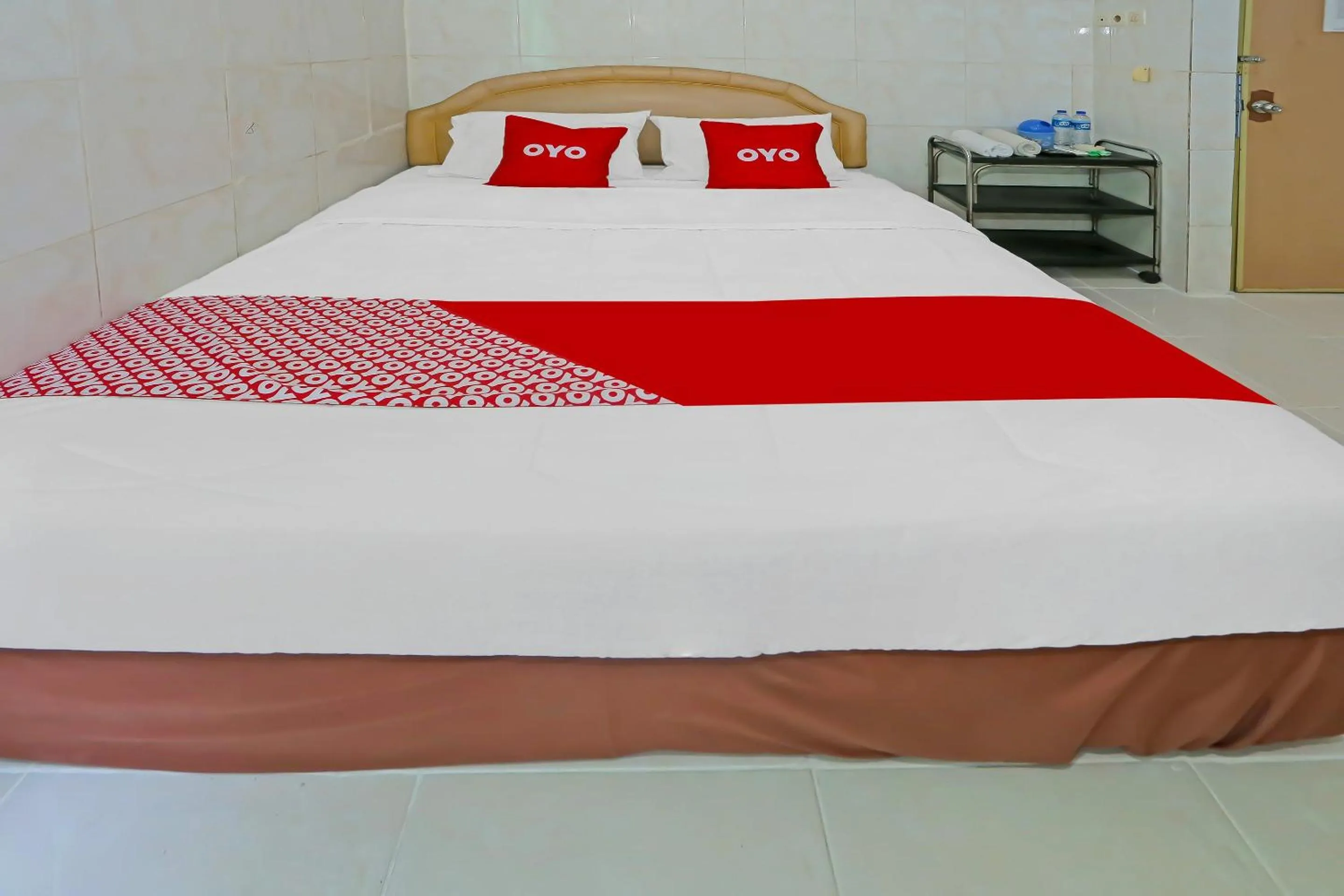 Bedroom, Bed in Hotel O Bintaro