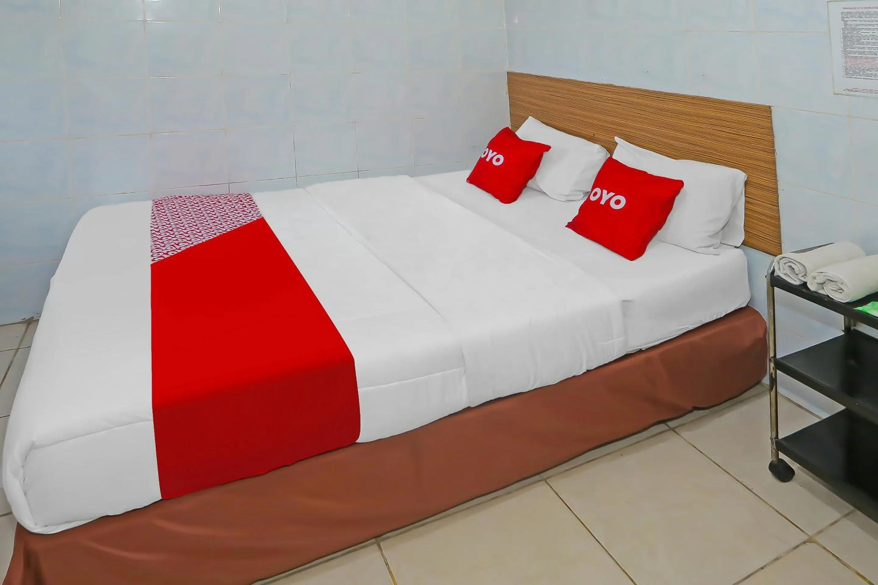 Bedroom, Bed in Hotel O Bintaro