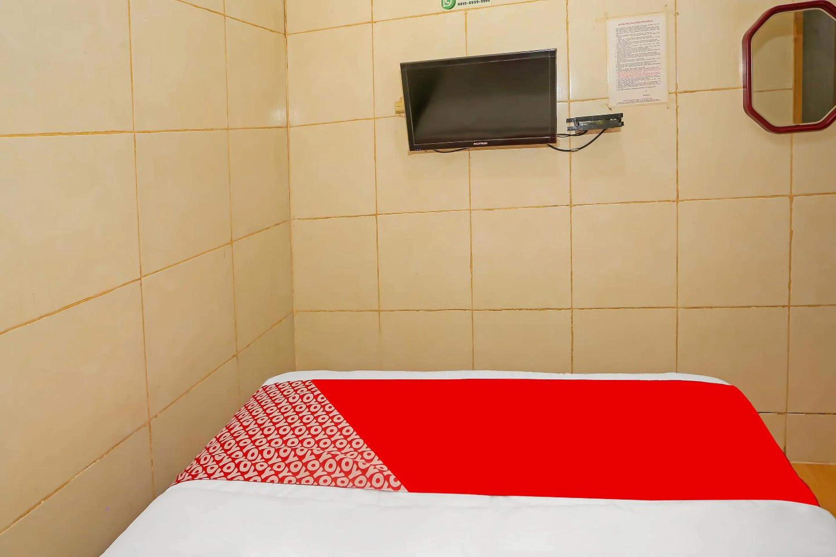 Bedroom, Bed in Hotel O Melati