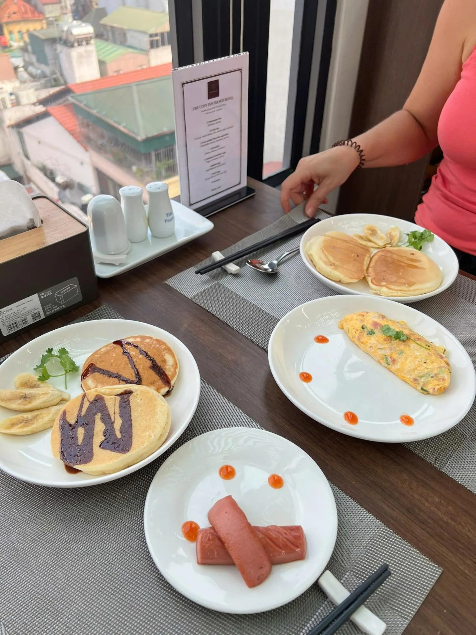 Food and drinks in The Cosy Inn Hanoi