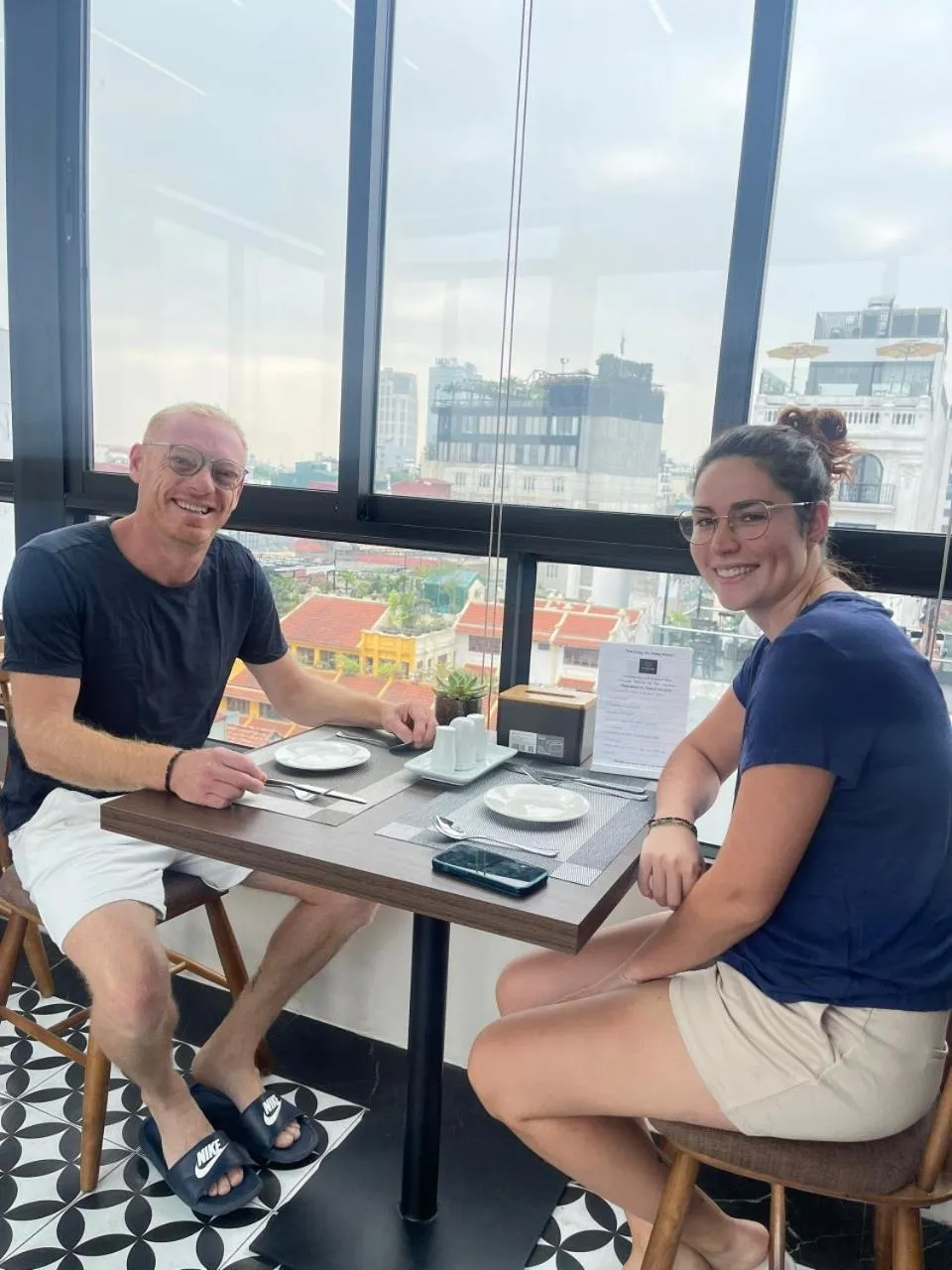 Restaurant/places to eat in The Cosy Inn Hanoi