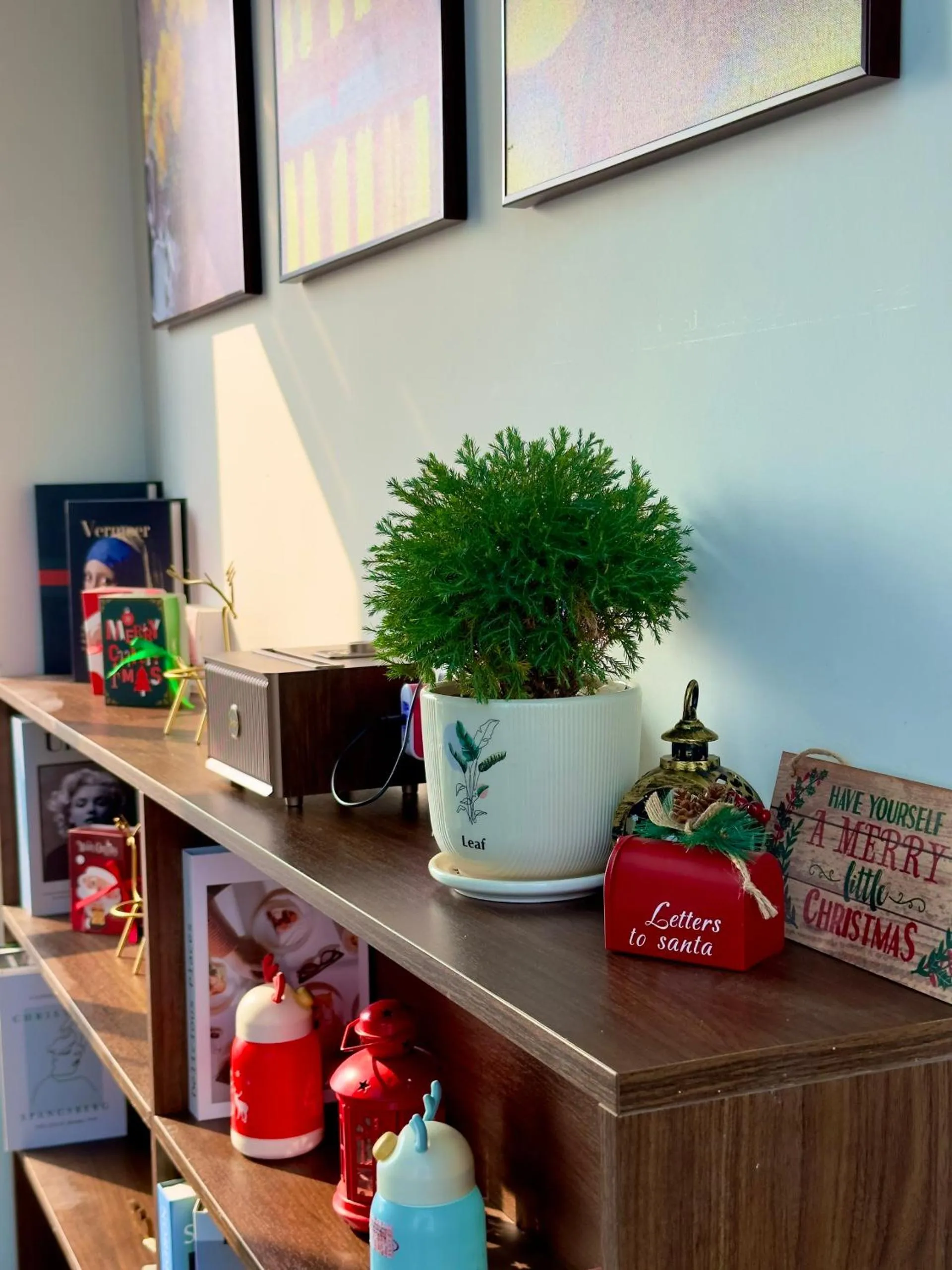 Restaurant/places to eat in The Cosy Inn Hanoi