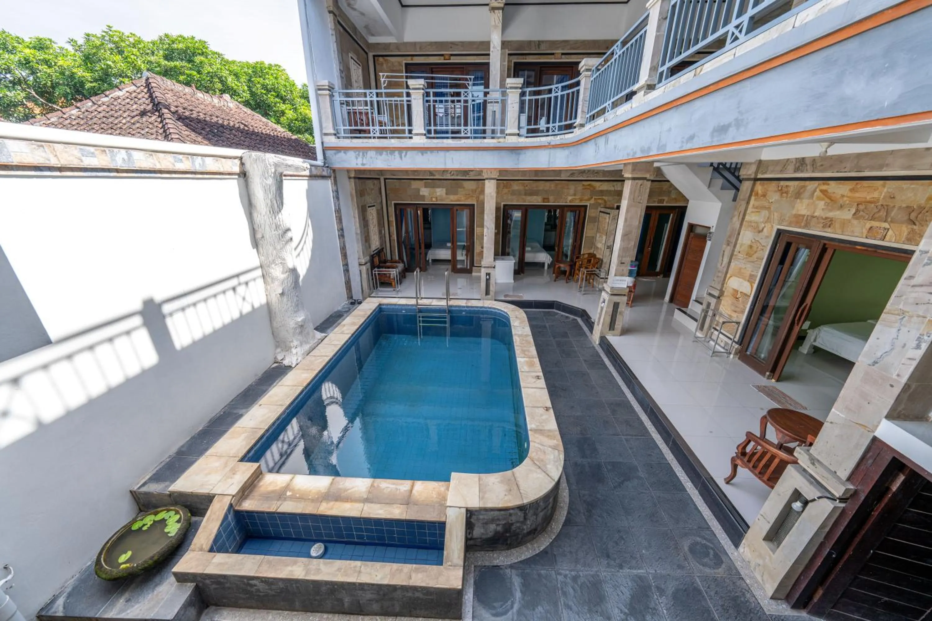 Dive & Dwell Tulamben