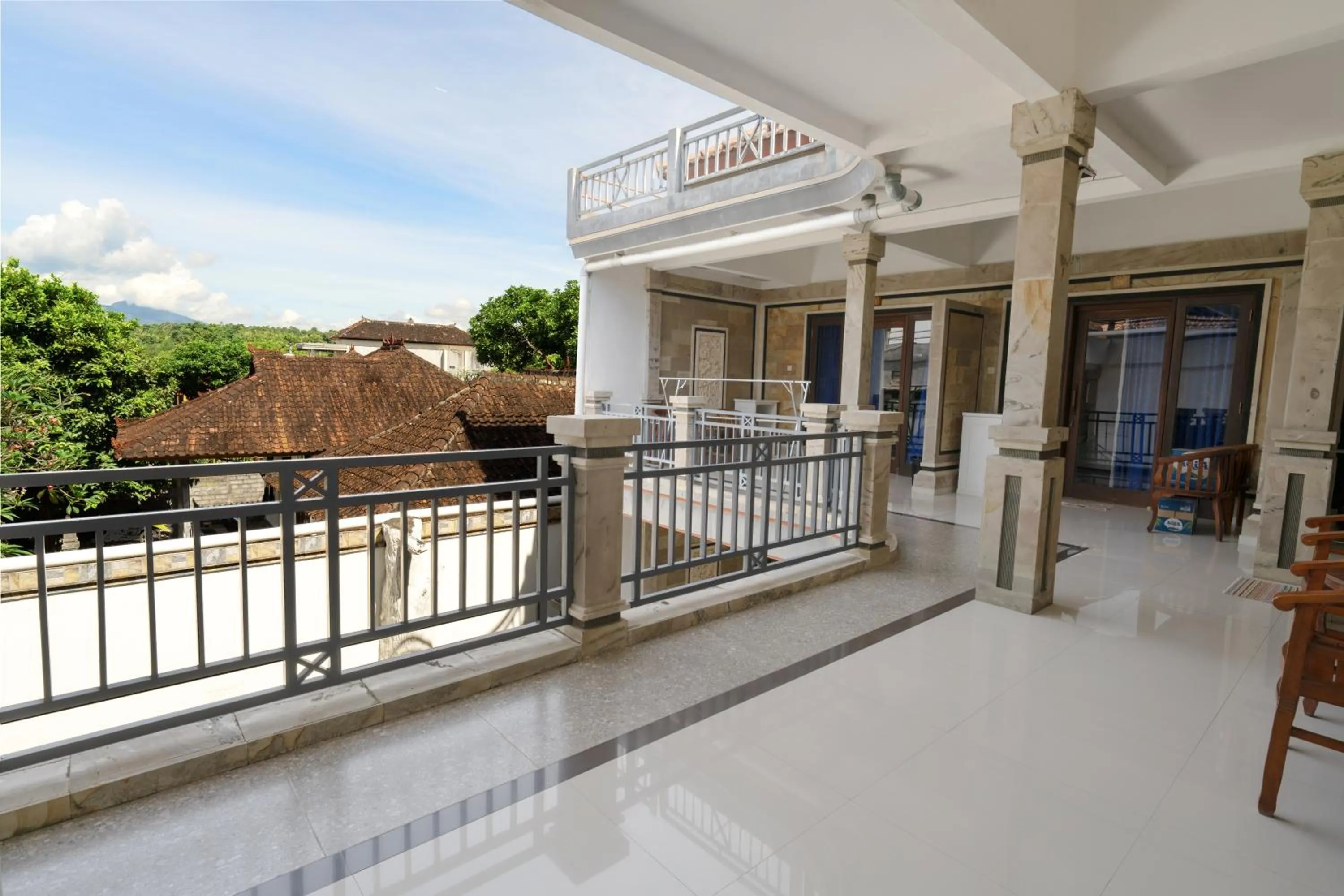 Dive & Dwell Tulamben