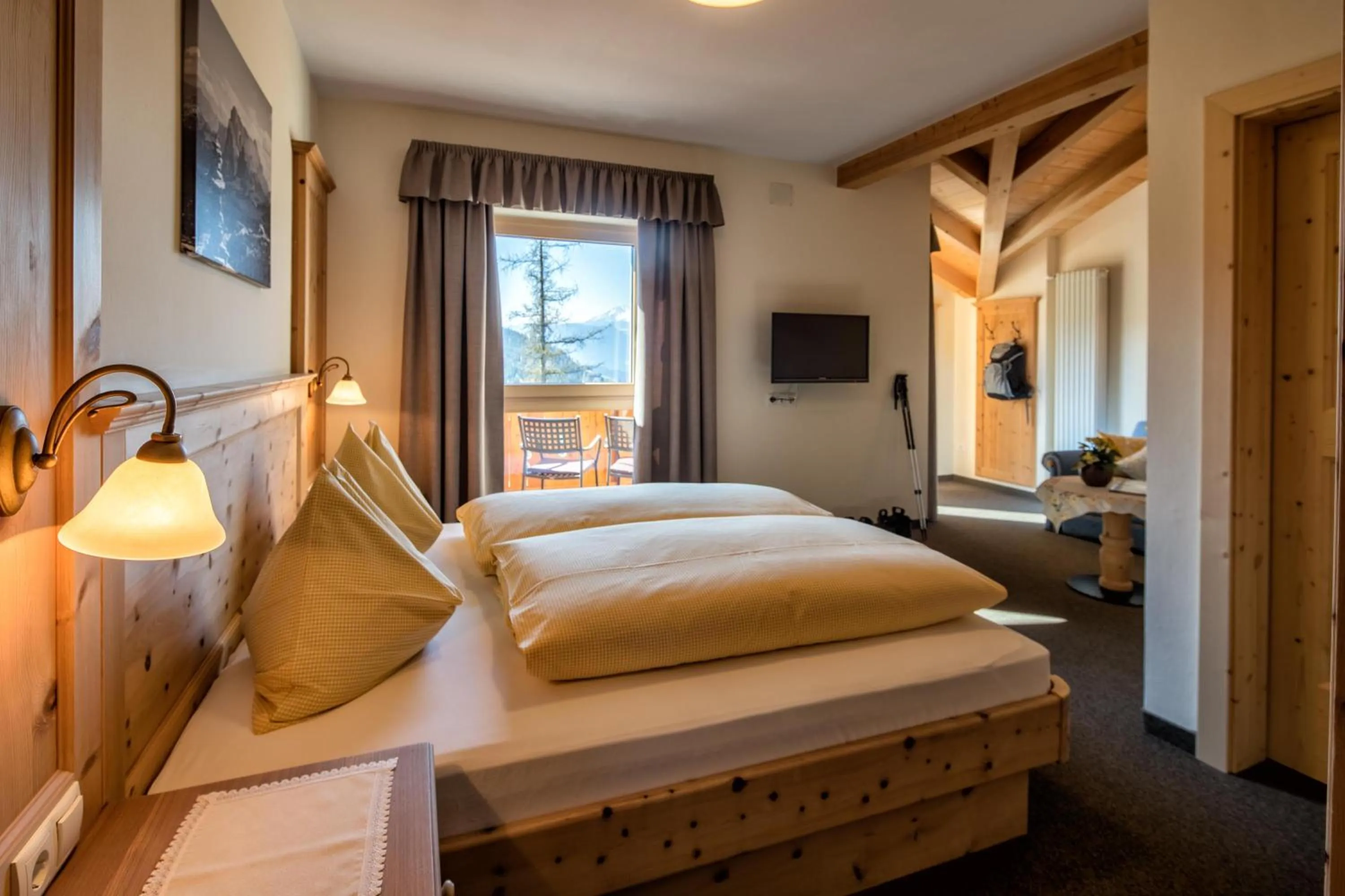 Photo of the whole room, Bed in Hotel Landgasthof Lärchenwald