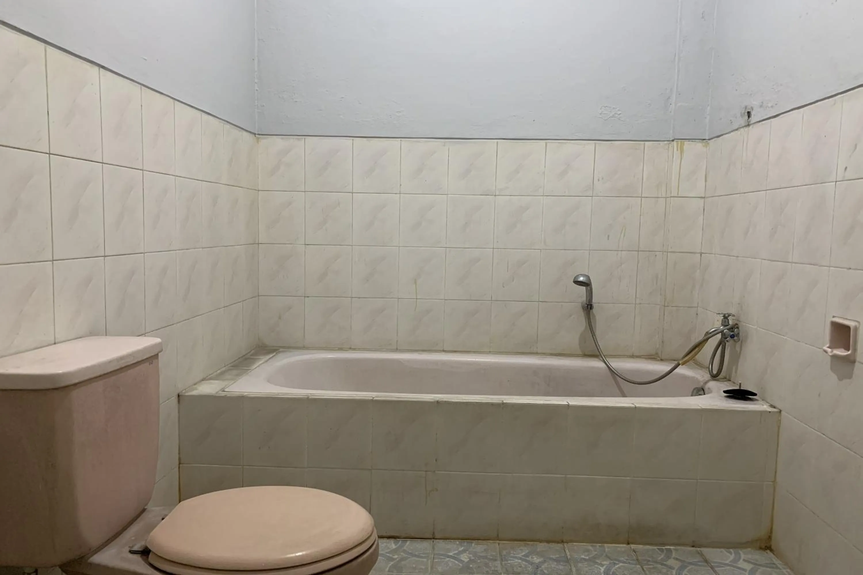 Bathroom in Hotel Merak Indah