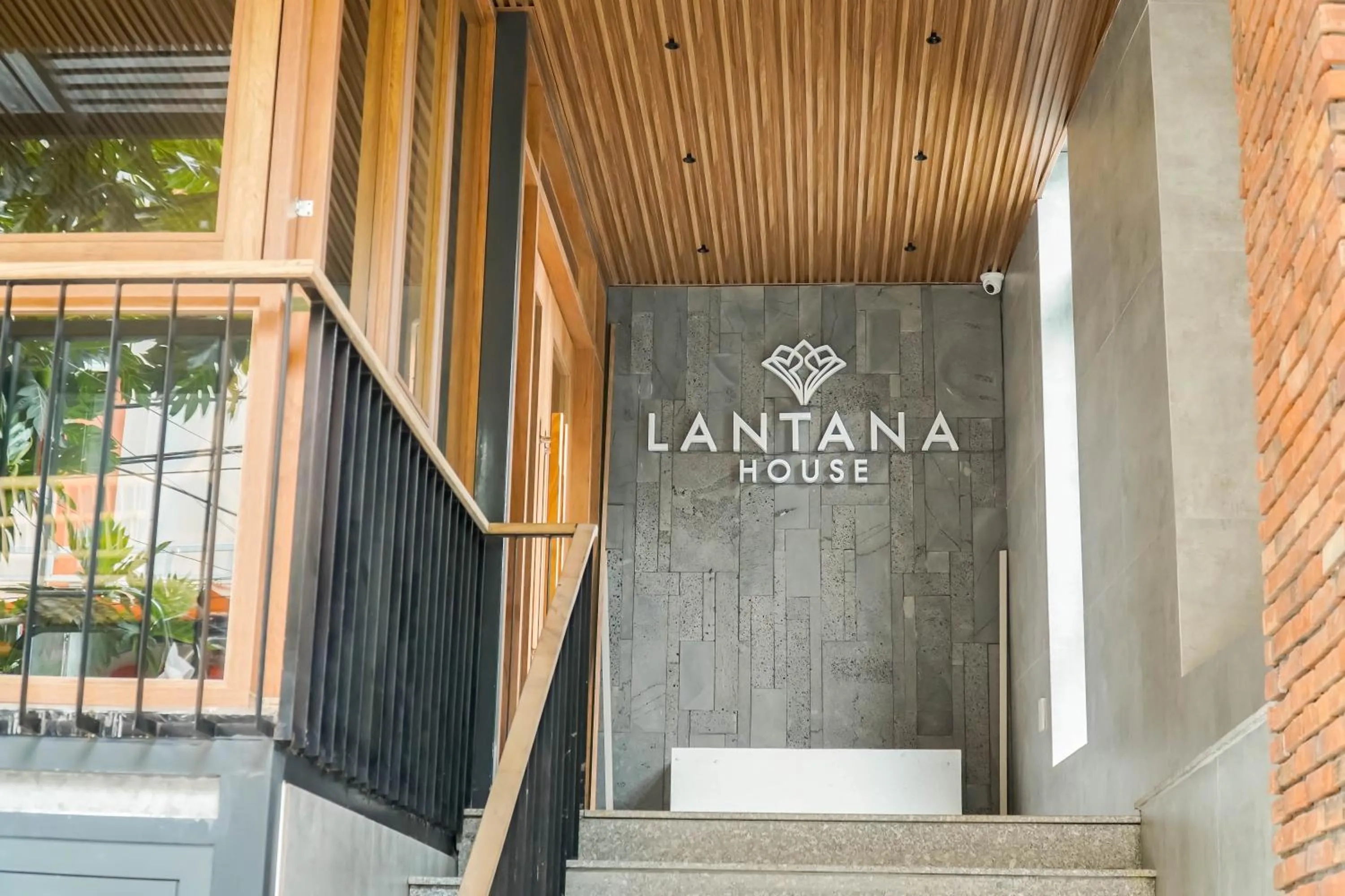Facade/entrance in Lantana House Boutique Da Nang