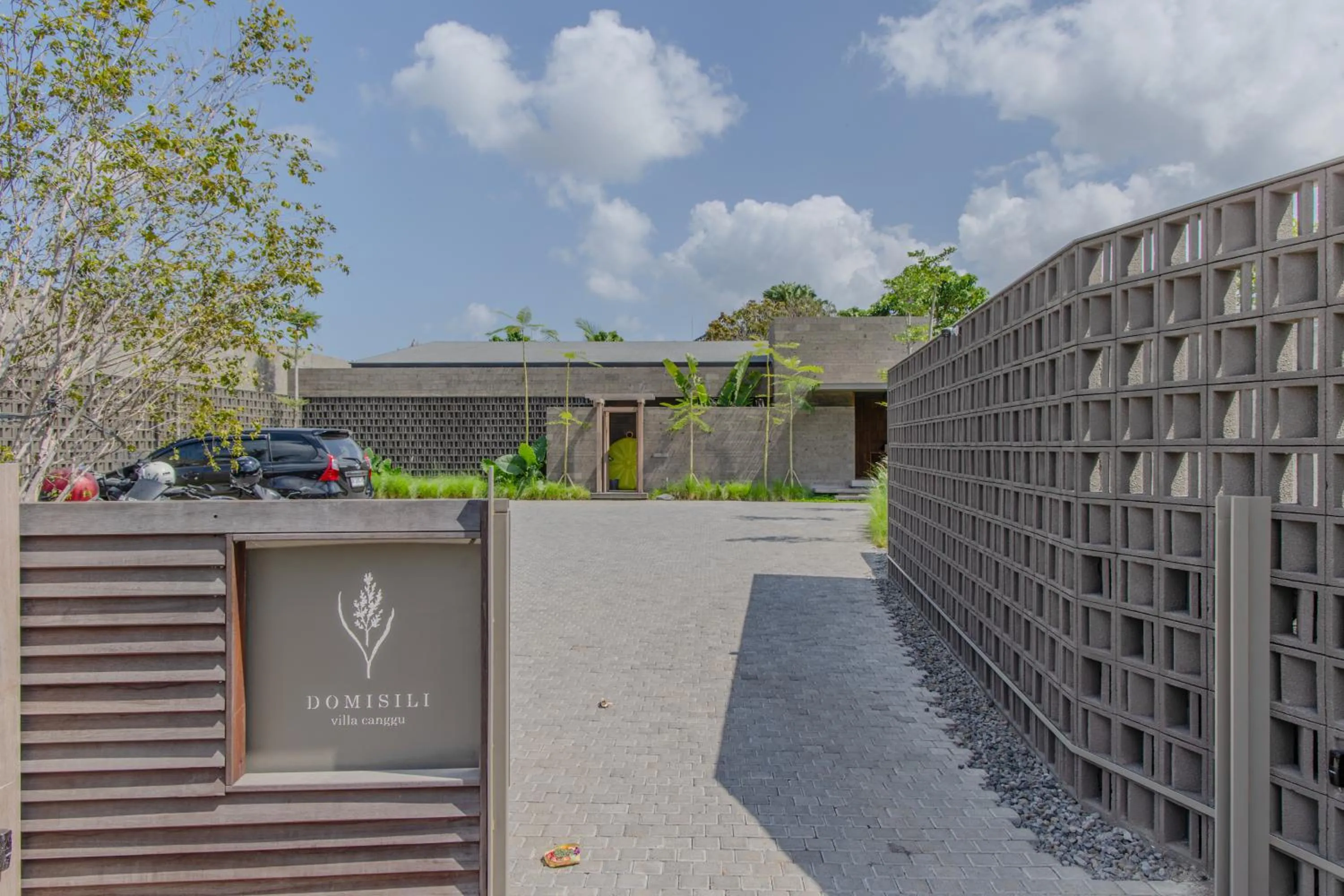 Parking in Domisili Villas Canggu Bali by Fays Hospitality