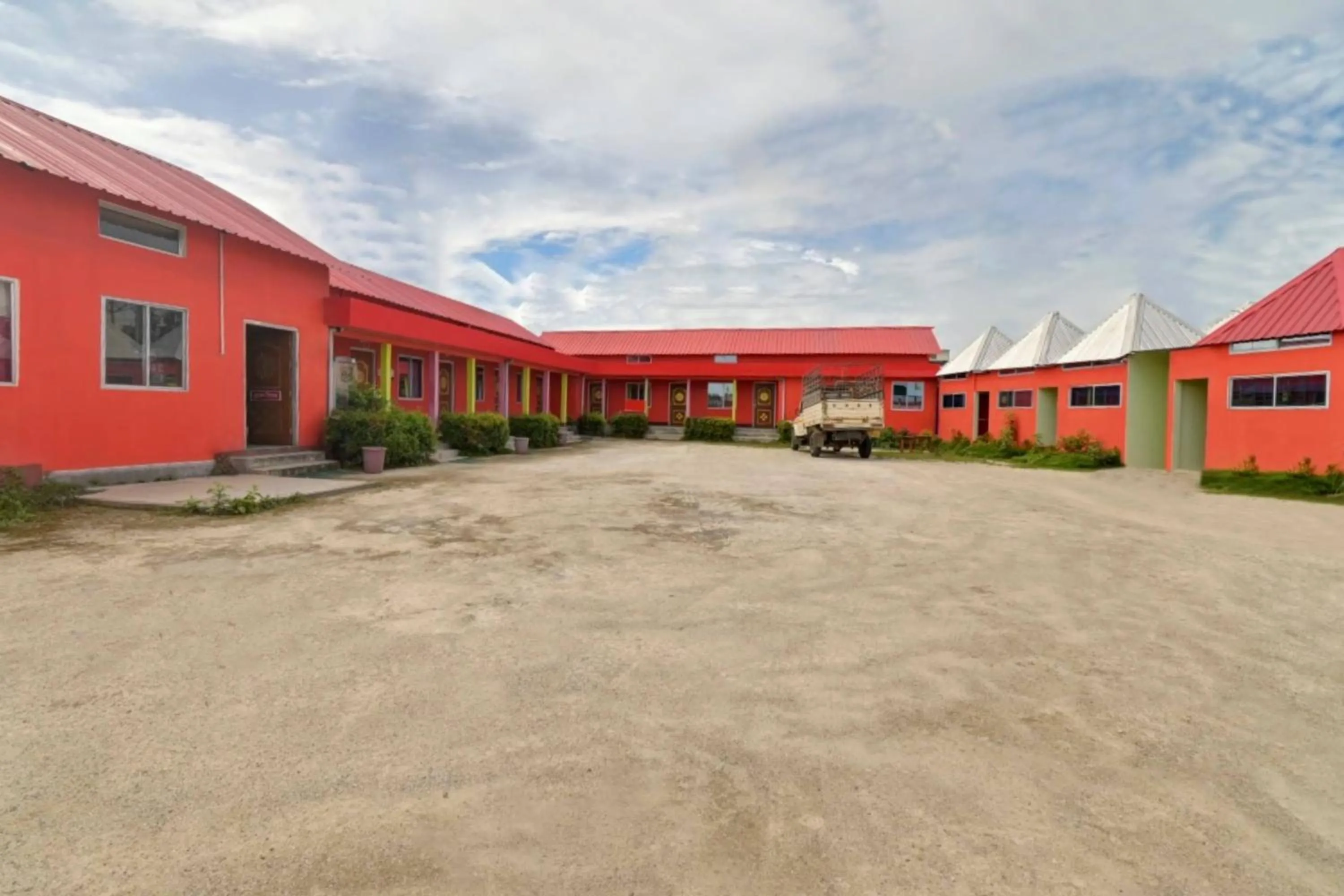 Facade/entrance in Hotel O WELCOME RESORT & FAMILY RESTAURANT