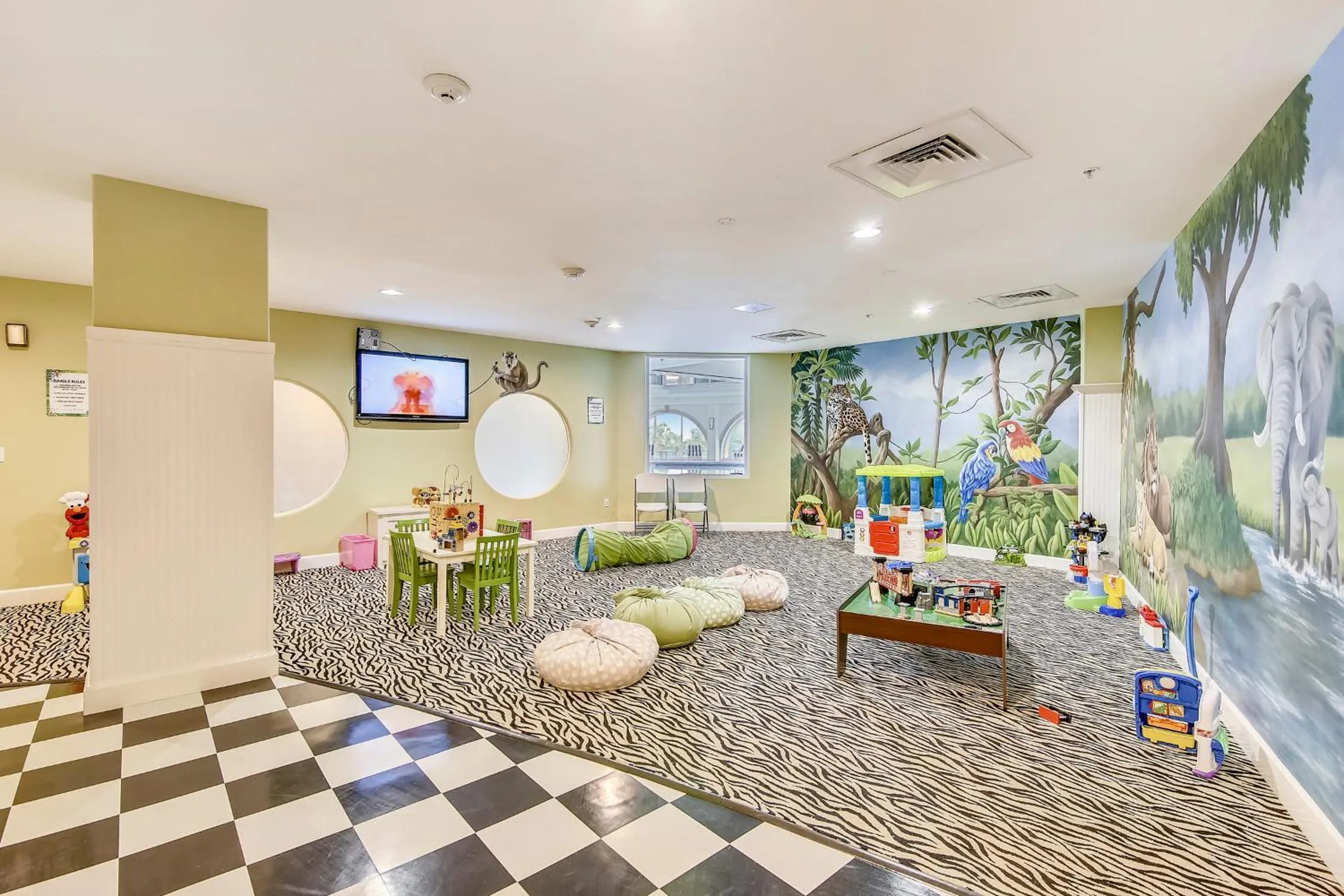 Property building in Diamond Beach 510-mermaid Manor