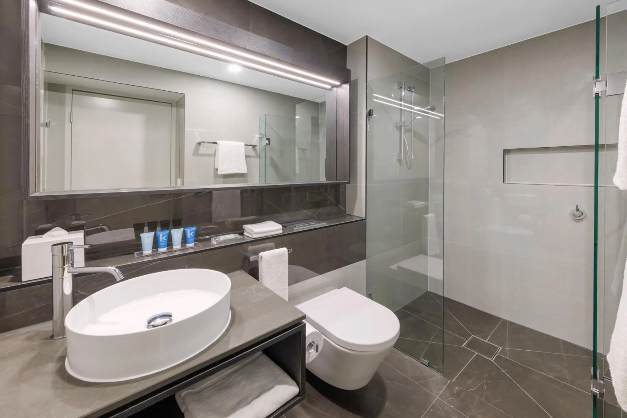 Bathroom in Meriton Suites Melbourne