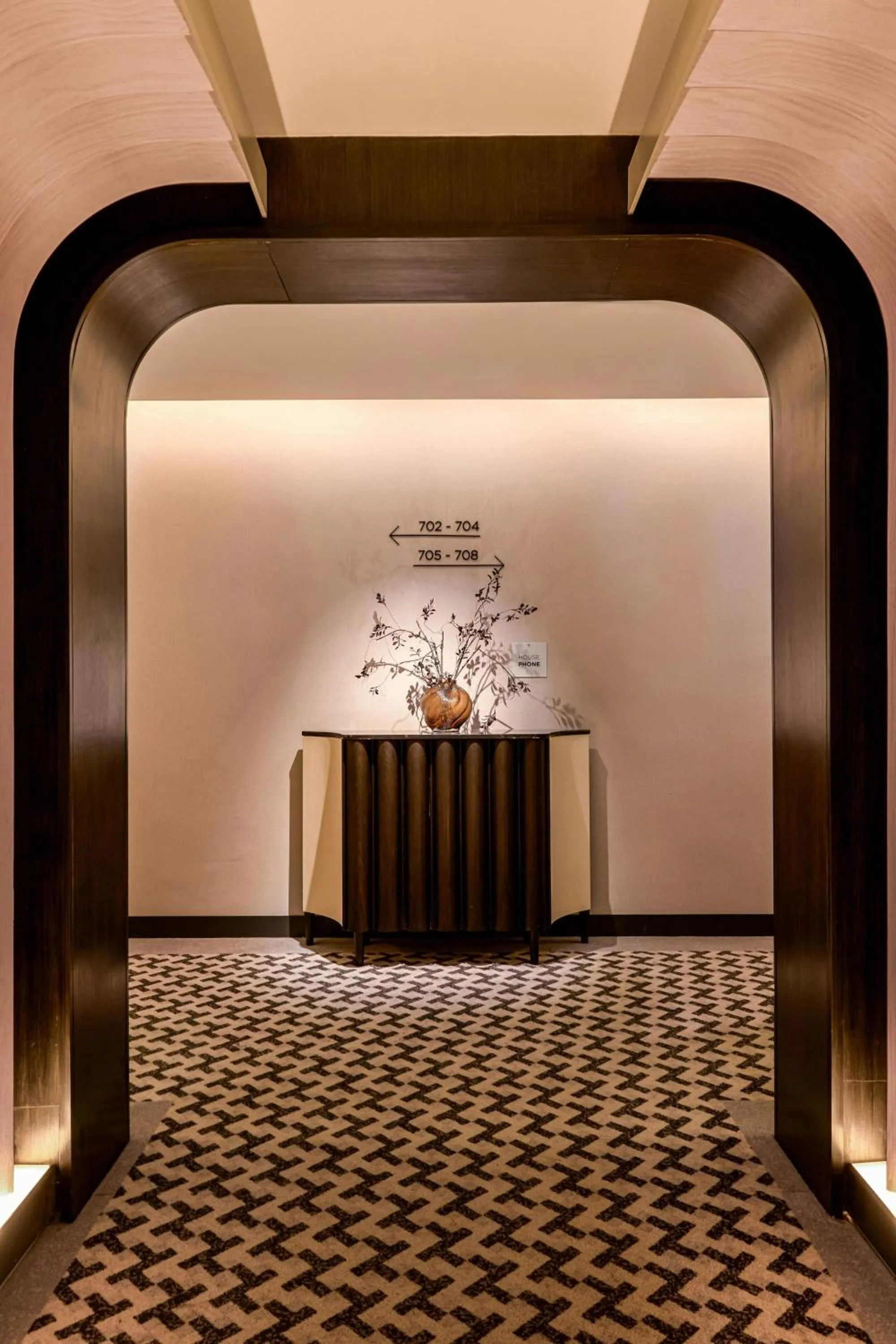 Lounge or bar in Madi Paidi Bangkok, Autograph Collection