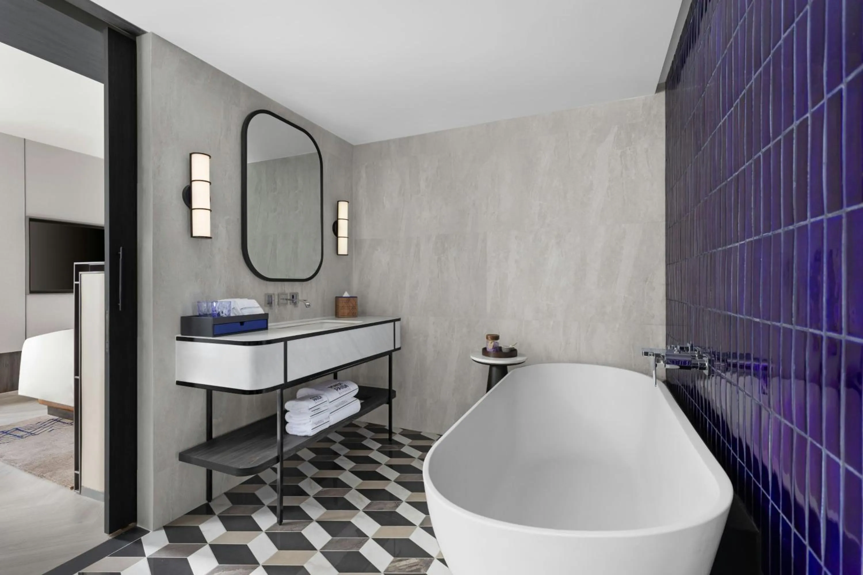 Bathroom in Madi Paidi Bangkok, Autograph Collection