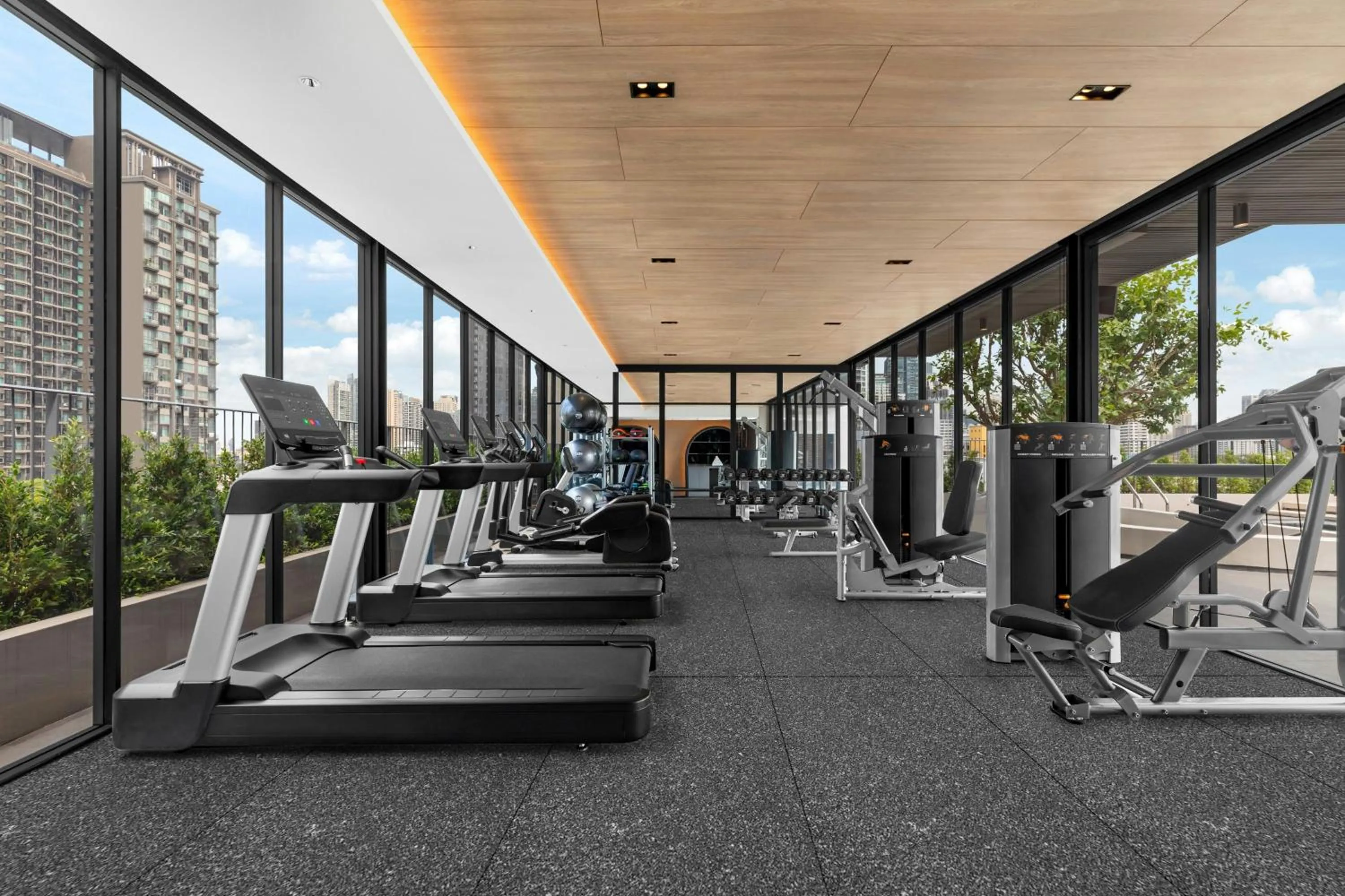 Fitness centre/facilities in Madi Paidi Bangkok, Autograph Collection