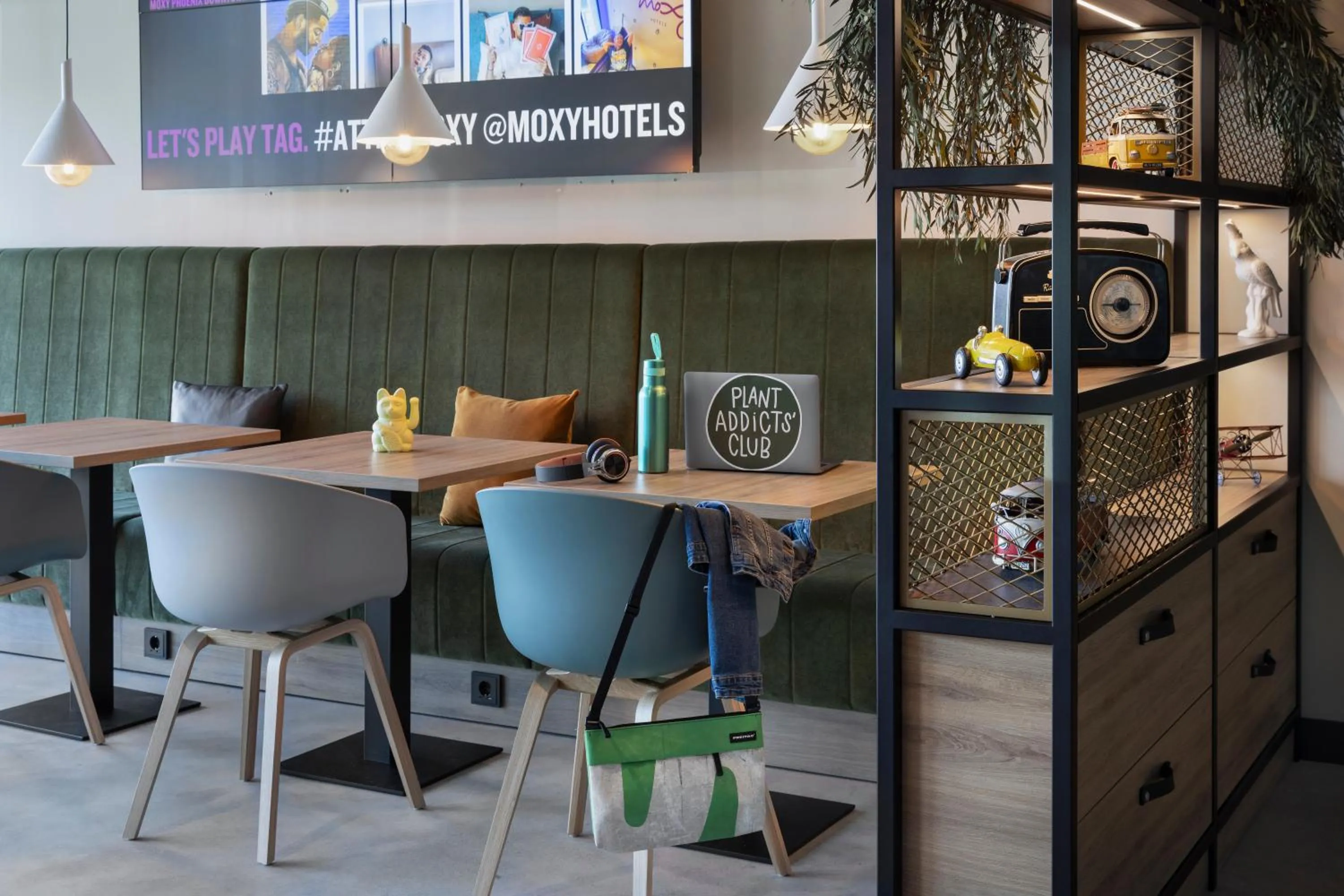 Restaurant/places to eat in Moxy Vienna City East